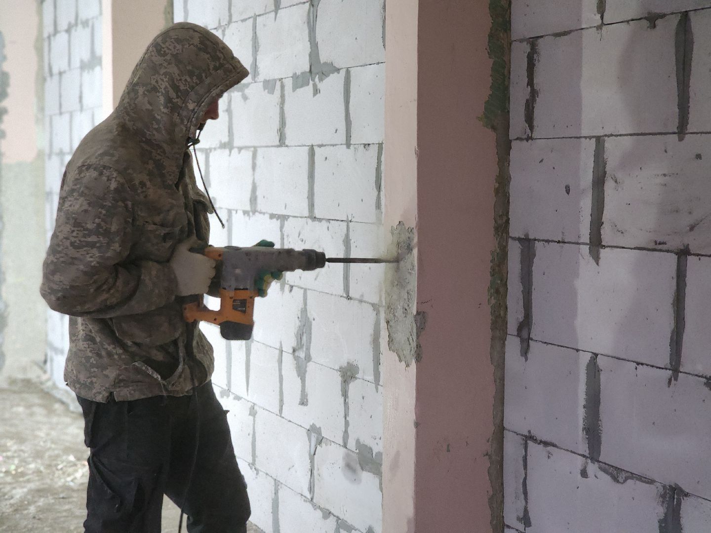 пушкинский городской округ,софрино, софринский образовательный комплекс, капитальный ремонт, демонтажные работы, возведение стен,