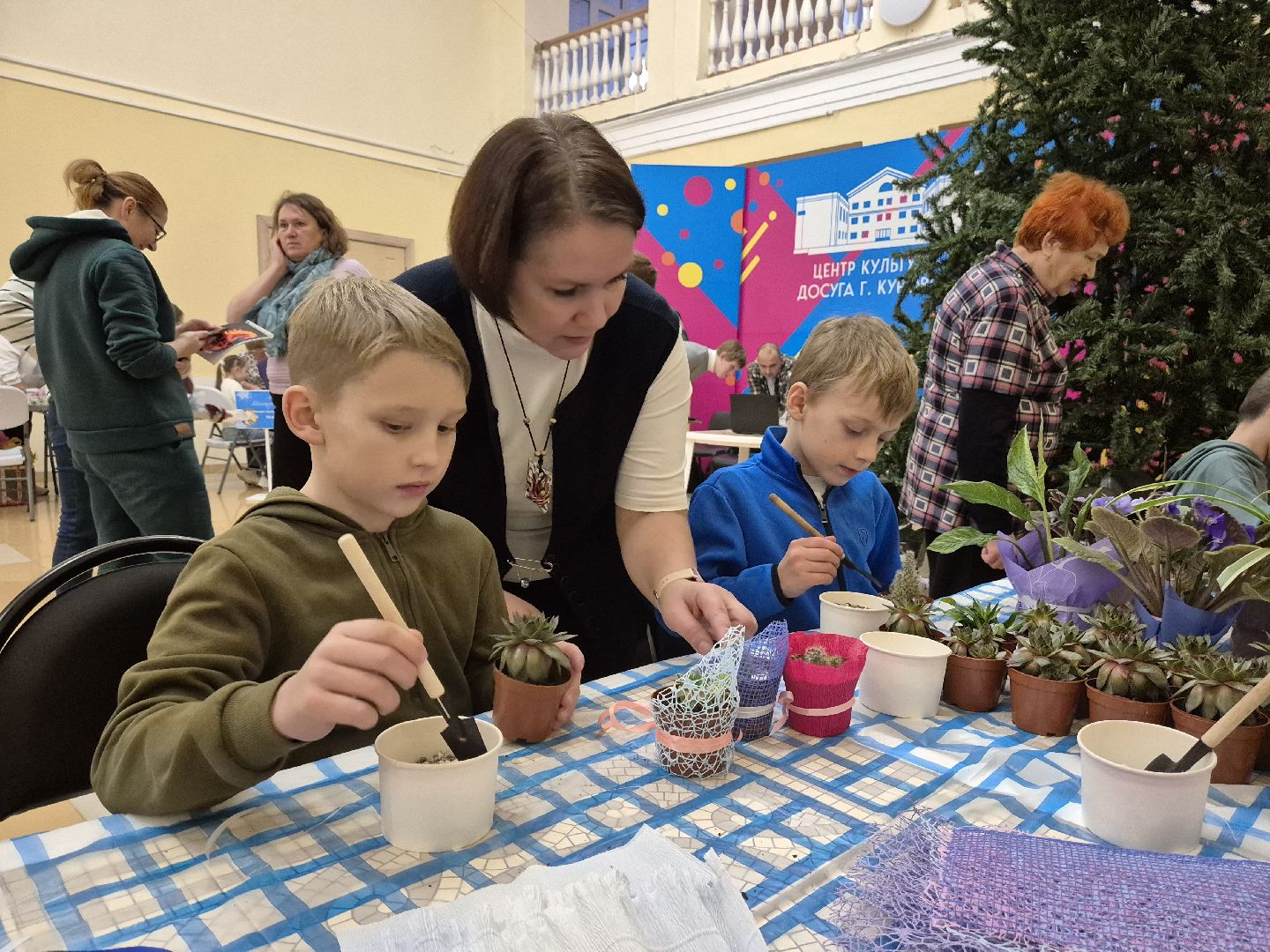 благотворительная ярмарка, империя ремесел, куровское, орехово-зуевский округ,
