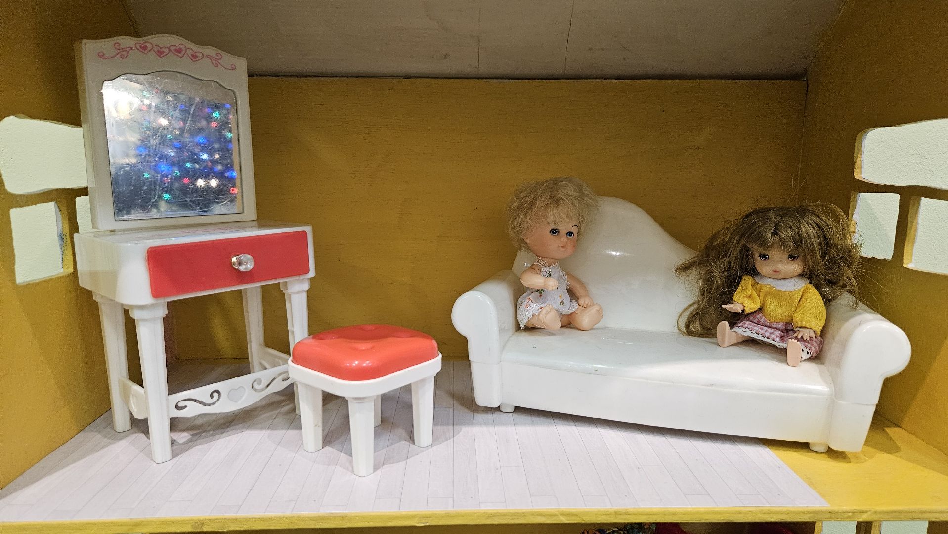 долгопрудный, долгопрудненский историко-художественный музей, старинные вещи,  куклы, куклы из ссср, игрушки, новый год, реставратор, реставрация кукол,