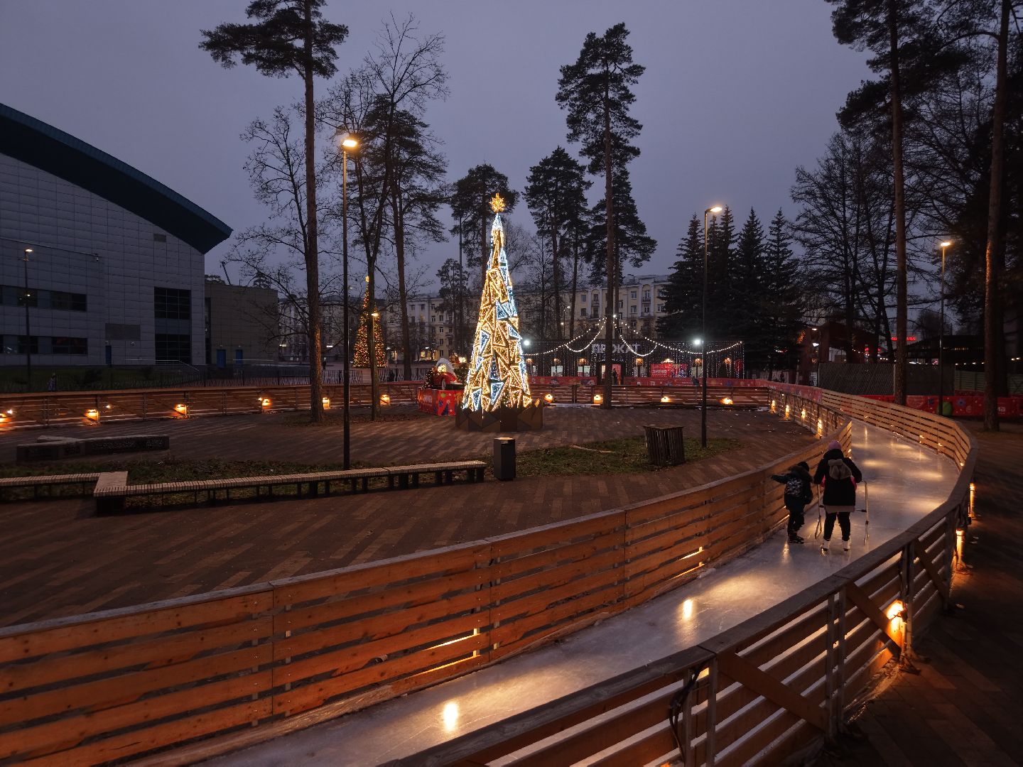 видео с коптера, каток в парке Пехорка, каток в балашихе, зима в  подмосковье,