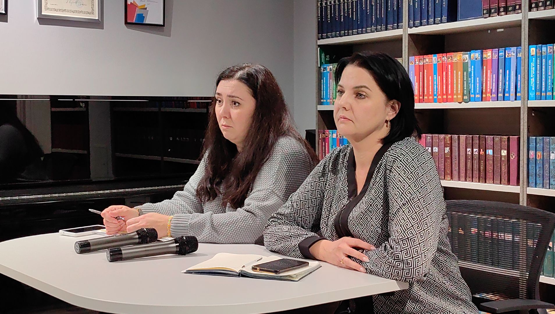 больница, встреча, жители, поликлиника,