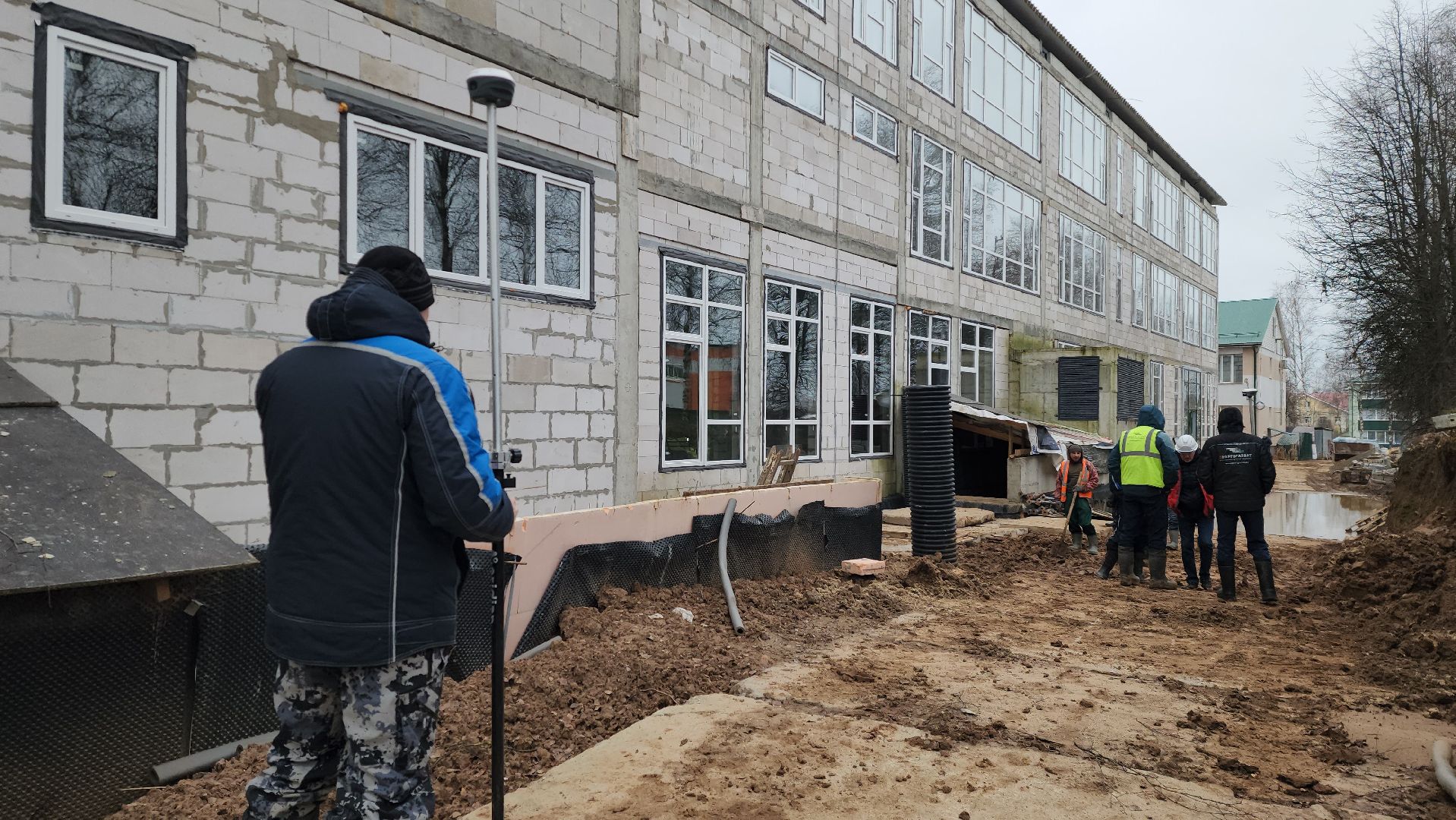 истра, строительство школы, пристройка к школе,