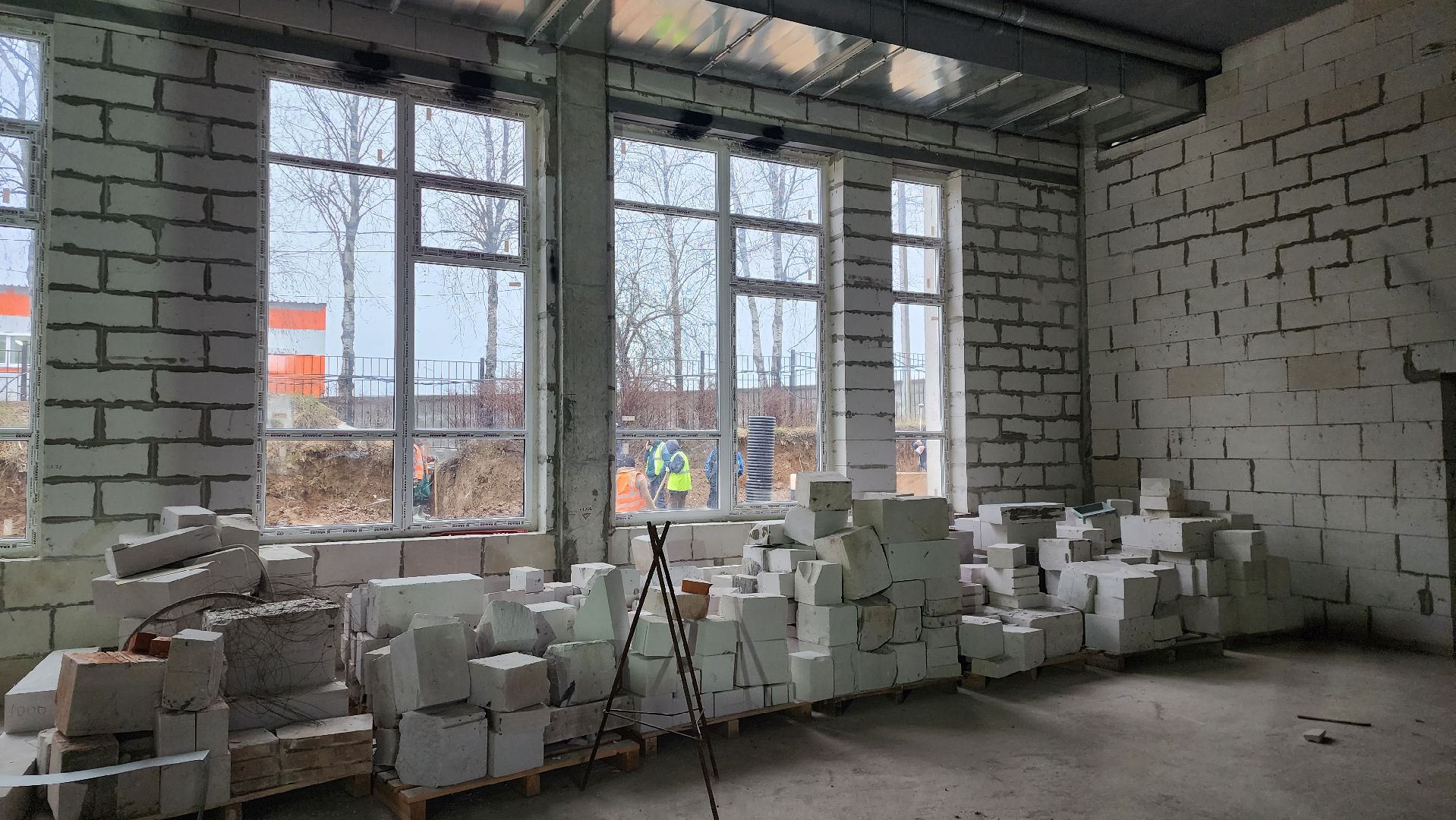 истра, строительство школы, пристройка к школе,