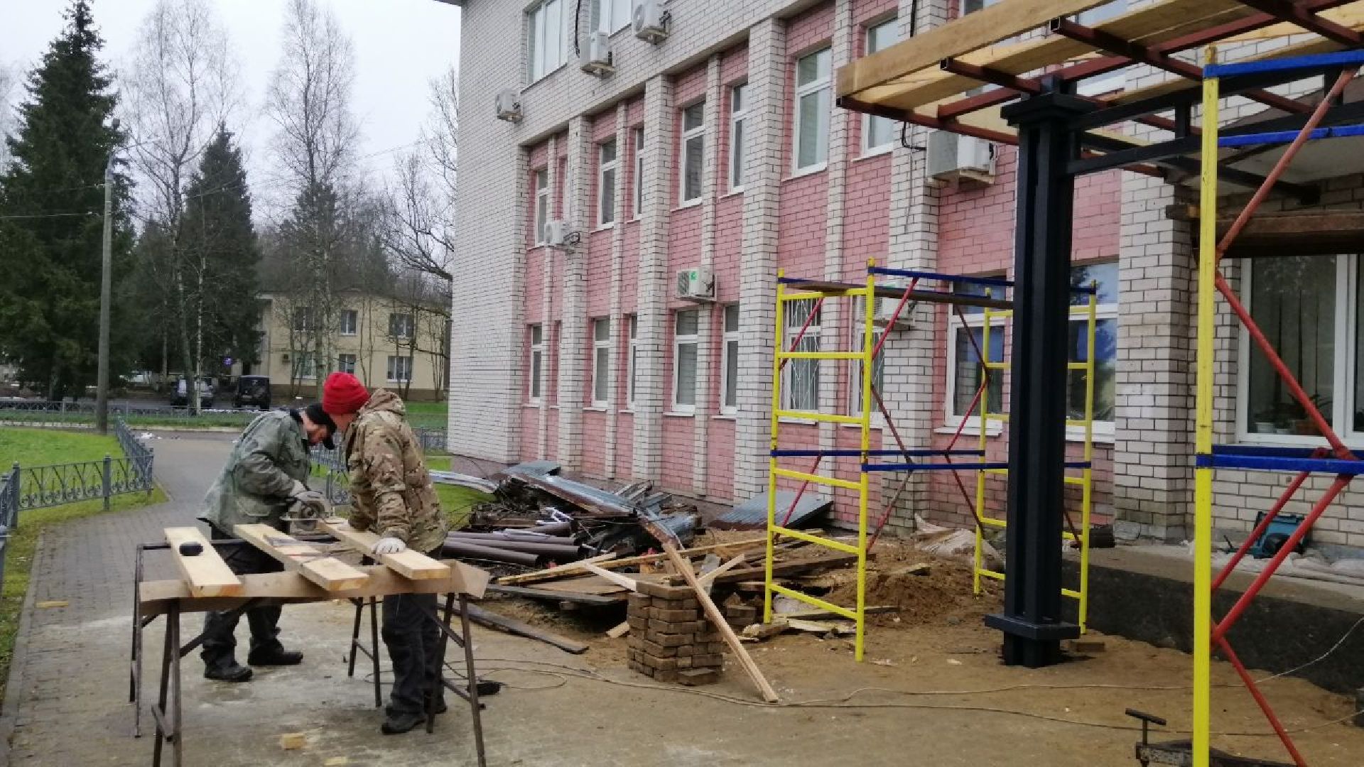 городской округ восход, благоустройство, входная группа, крыльцо, здание администрации,