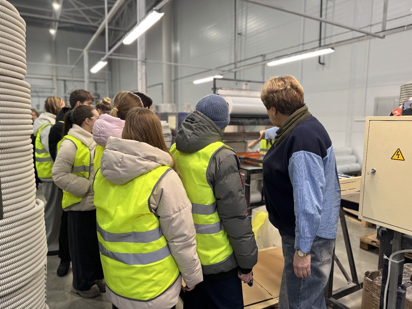 шаховская, завод, билет в будущее,школьники на экскурсии,