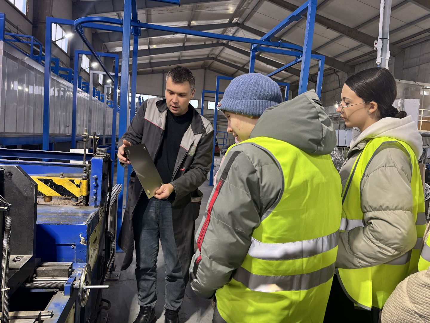 шаховская, завод, билет в будущее,школьники на экскурсии,