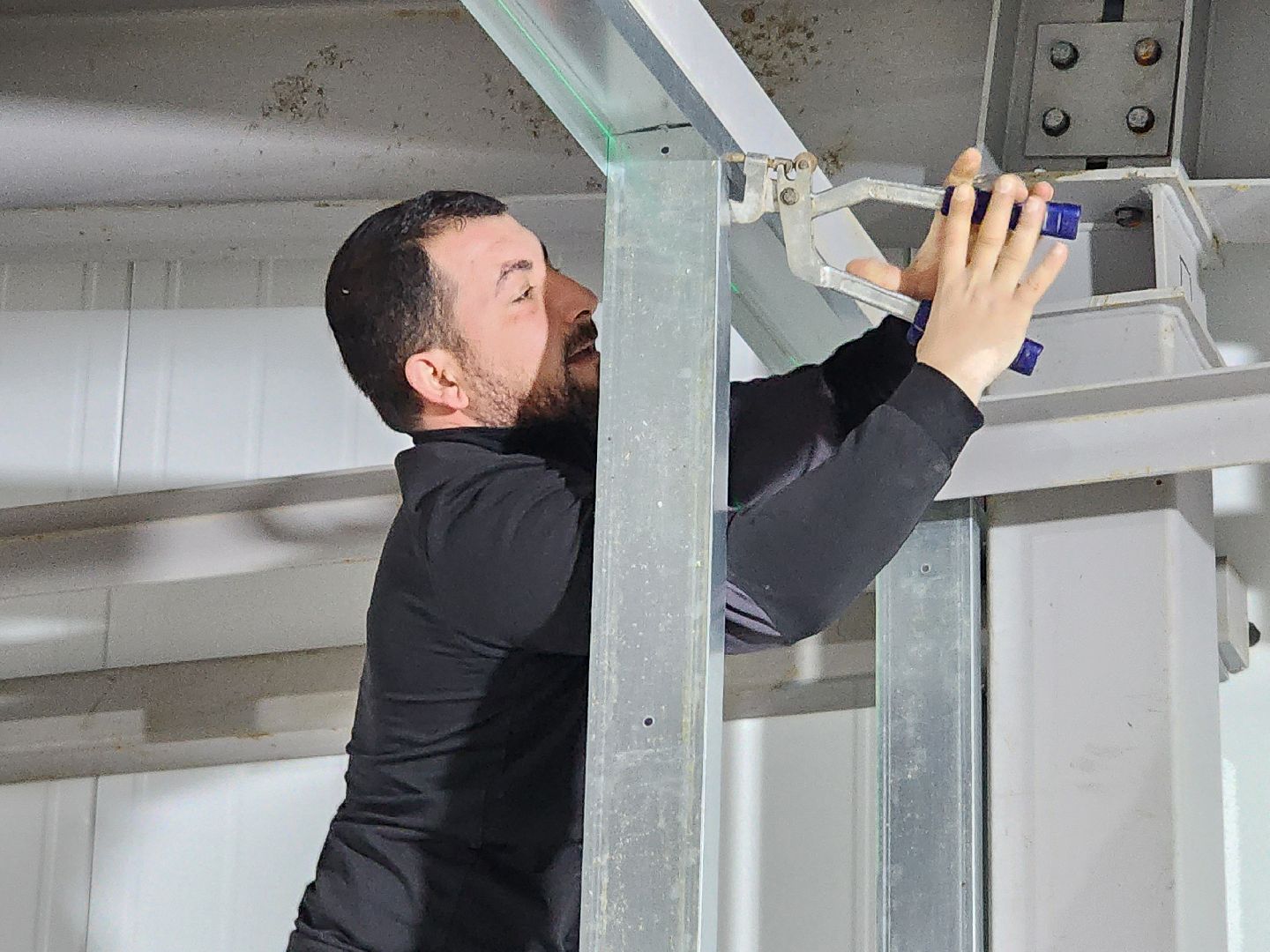 чехов, микрорайон губернский, лесопарк, строительство, благоустройство, многофункциональный павильон, внутренняя отделка, монтаж перегородок, кровля, сэндвич панели, тепловой контур,госпрограмма московской области, формирование комфортной городской среды, проходы и проезды,укладка плитки, монтаж полов, витражное остекление,инженерные сети,кафе, серверная,стяжка пола,