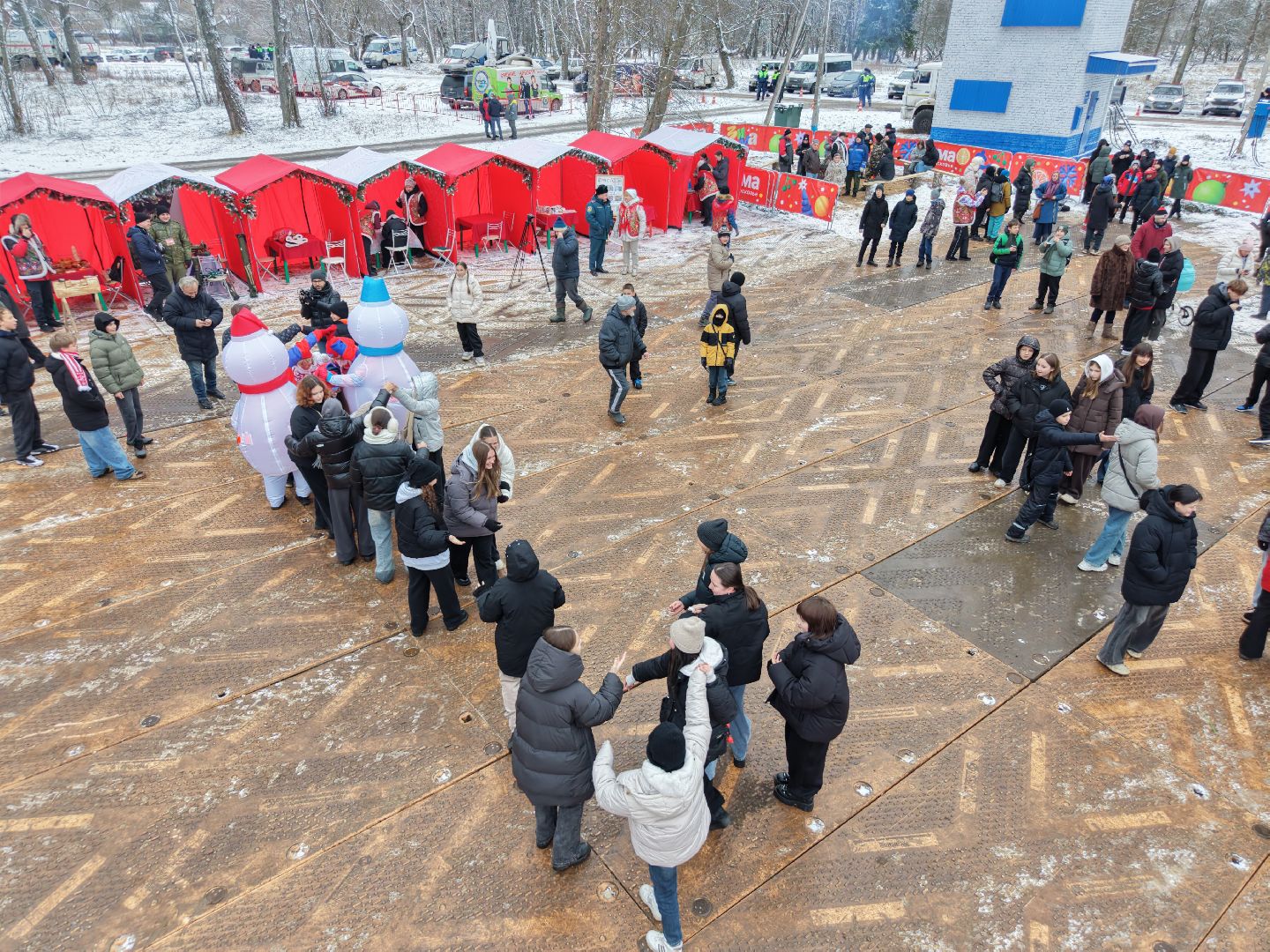 видео с коптера, новогодняя ель, ель из рузы в кремль,