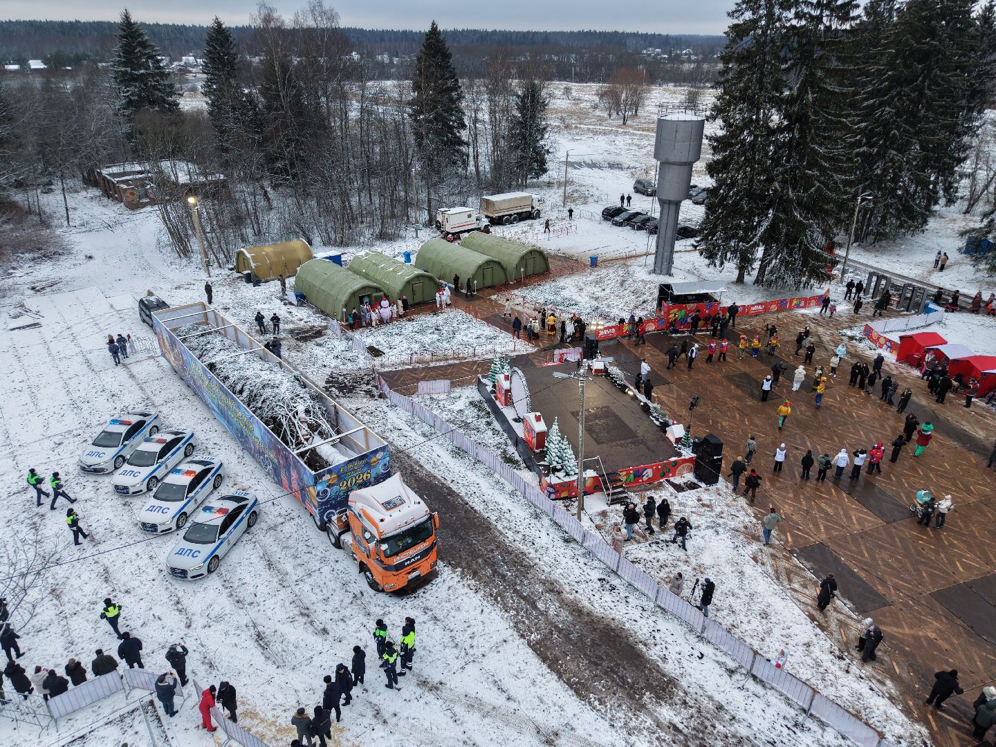 видео с коптера, новогодняя ель, ель из рузы в кремль,
