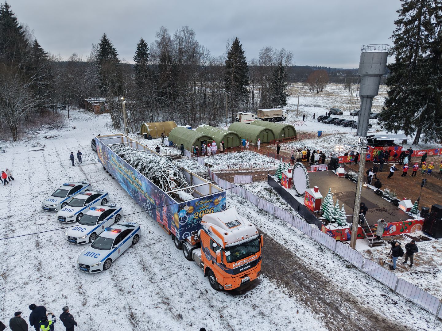 видео с коптера, новогодняя ель, ель из рузы в кремль,