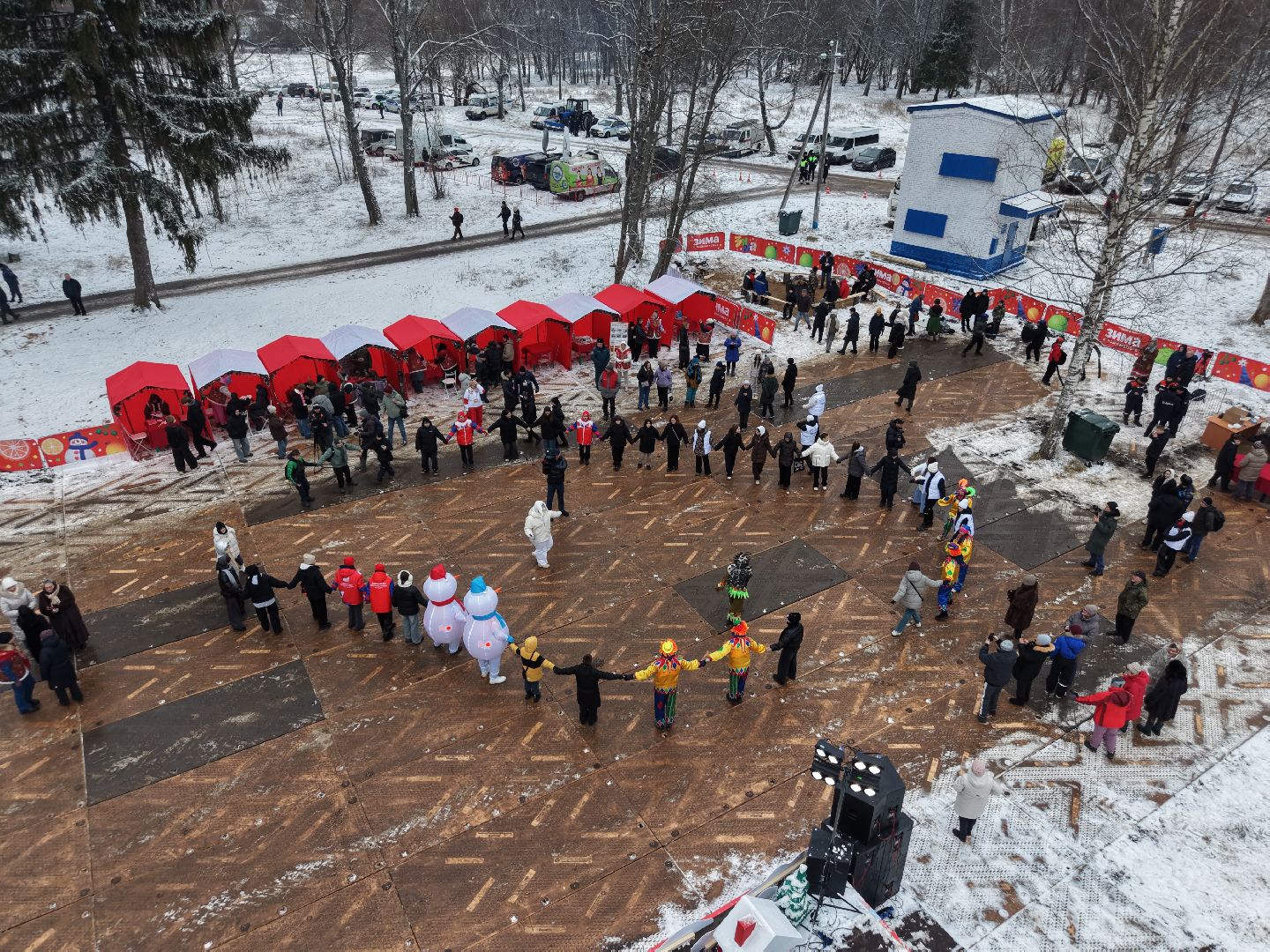 видео с коптера, новогодняя ель, ель из рузы в кремль,