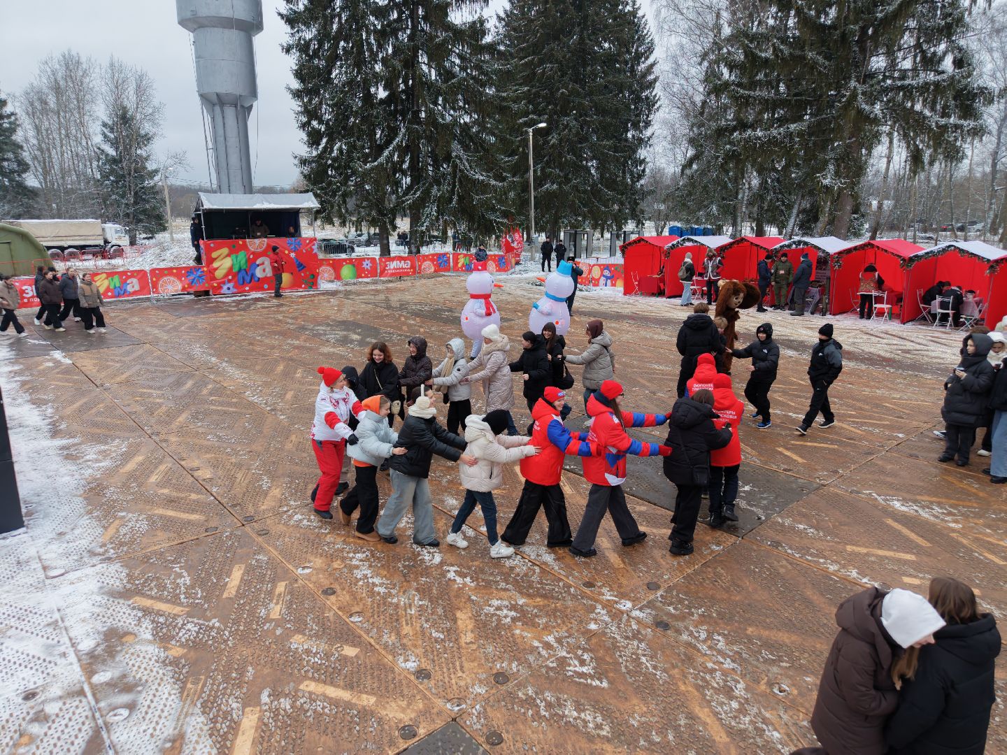 видео с коптера, новогодняя ель, ель из рузы в кремль,