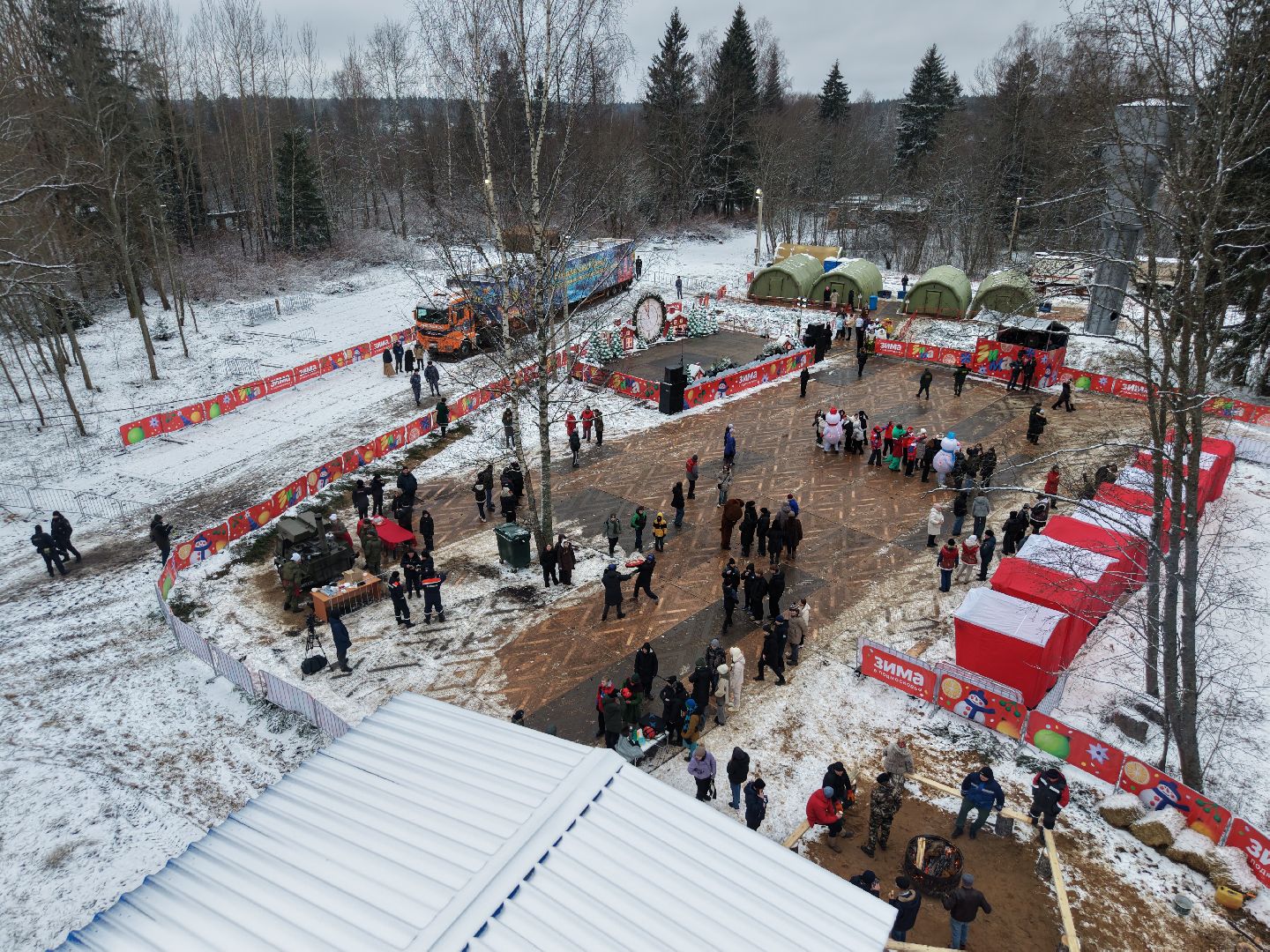 видео с коптера, новогодняя ель, ель из рузы в кремль,