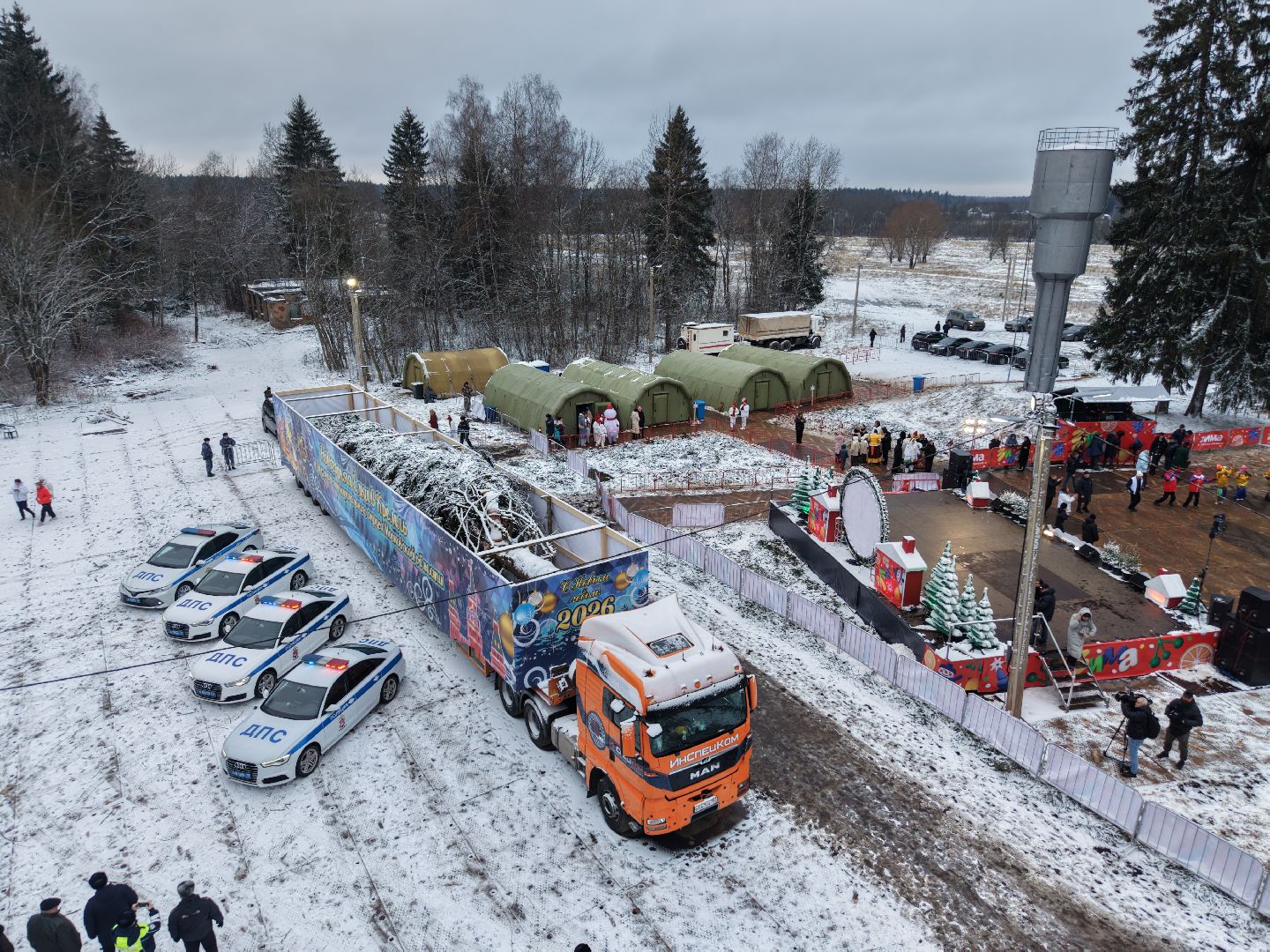 видео с коптера, новогодняя ель, ель из рузы в кремль,
