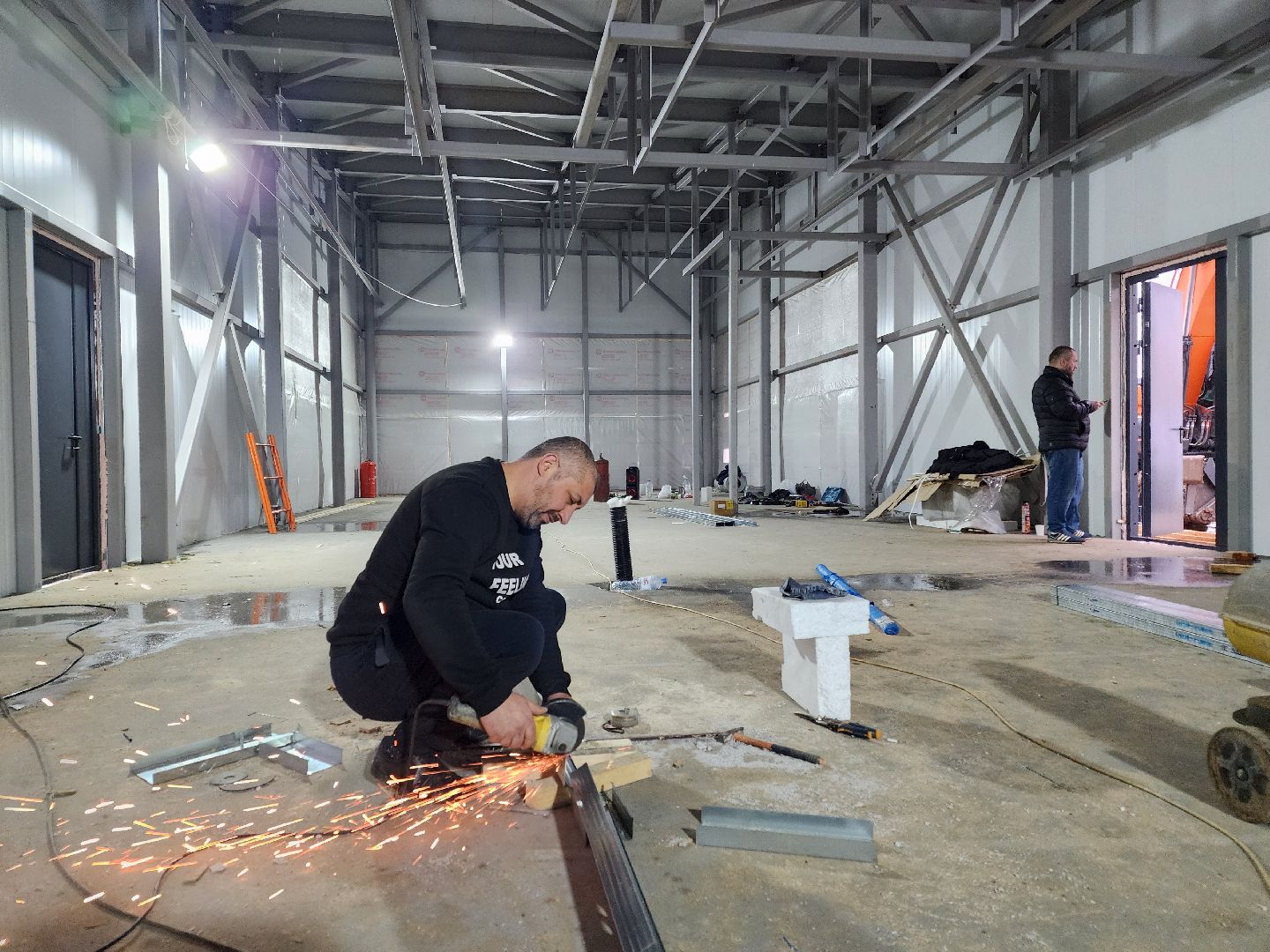 чехов,микрорайон губернский, лесопарк, строительство, благоустройство, универсальный павильон, летняя веранда, терраса, основание под веранду, проходы и проезды, пешеходные зоны, фасадные работы, инженерные сети, канализационно-насосная станция, видеокамеры,  серверная, кафе,госпрограмма московской области, формирование комфортной городской среды,