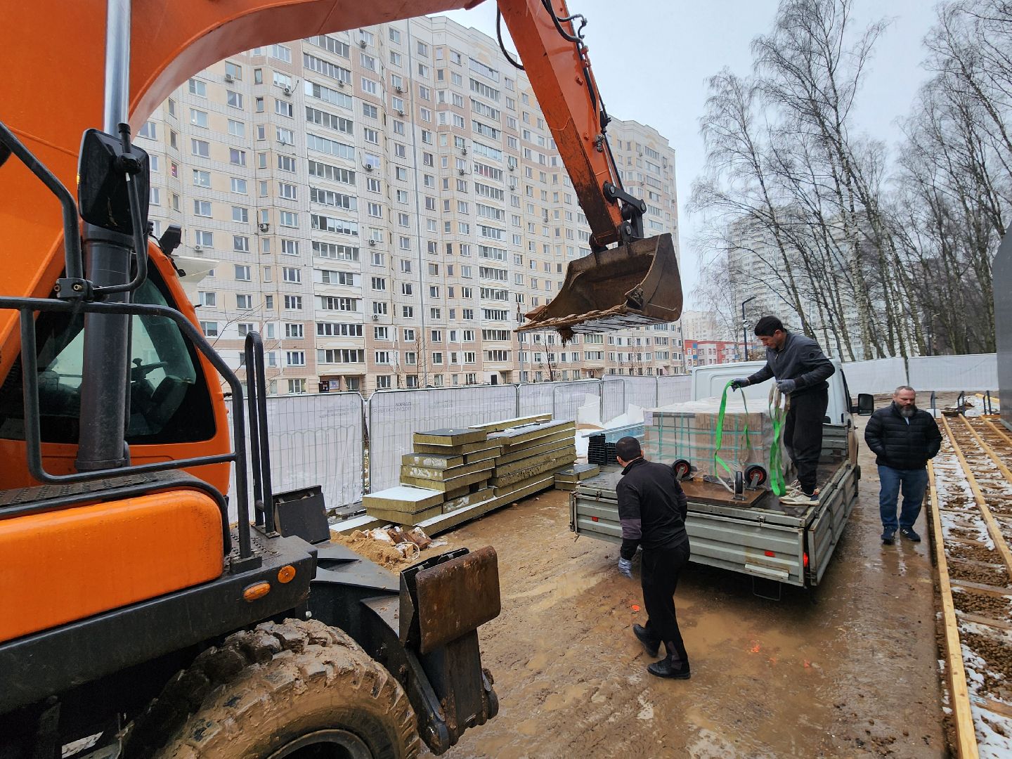 чехов,микрорайон губернский, лесопарк, строительство, благоустройство, универсальный павильон, летняя веранда, терраса, основание под веранду, проходы и проезды, пешеходные зоны, фасадные работы, инженерные сети, канализационно-насосная станция, видеокамеры,  серверная, кафе,госпрограмма московской области, формирование комфортной городской среды,