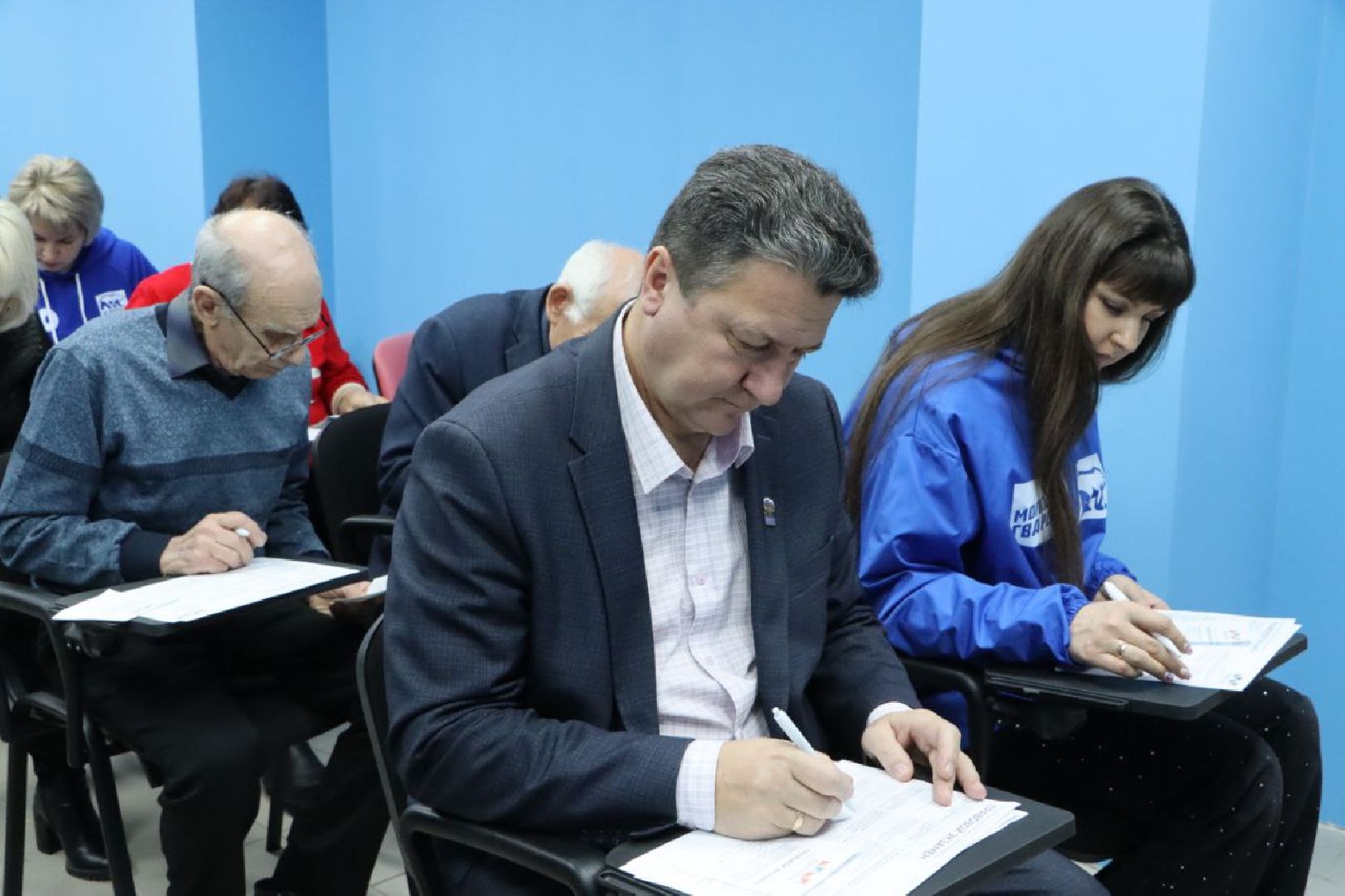 могок, серебряные пруды,     молодежный парламент, правовой экзамен день конституции рф,