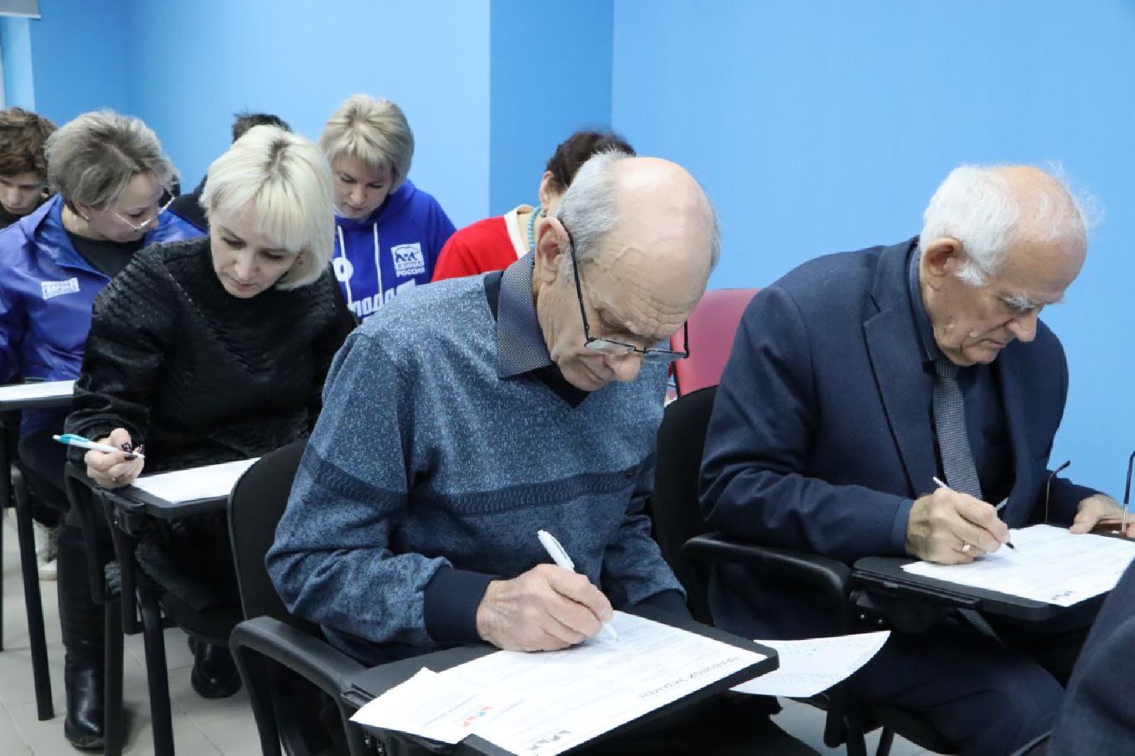 могок, серебряные пруды,     молодежный парламент, правовой экзамен день конституции рф,