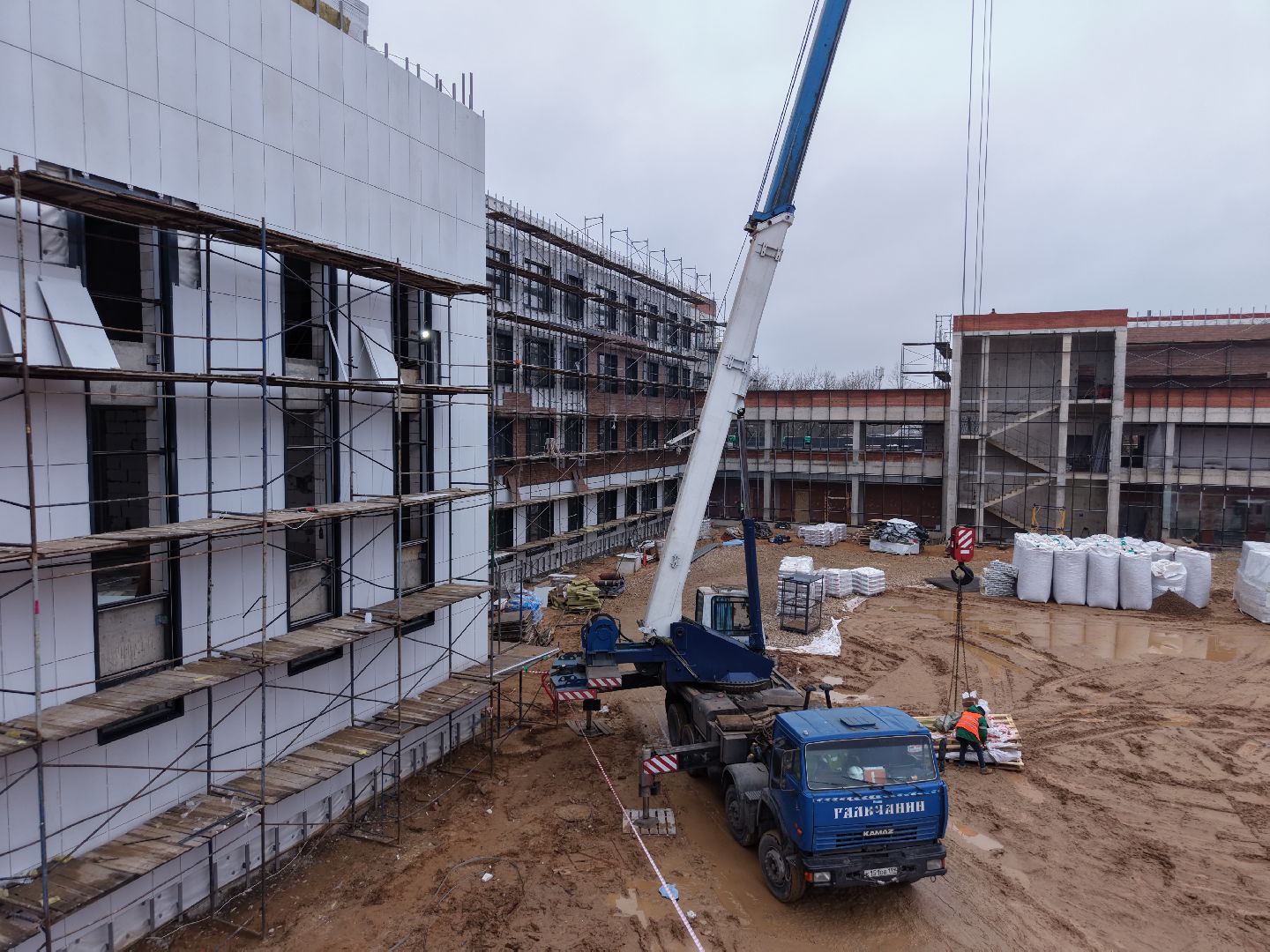 видео с коптера, пристройка к школе 16 в подольске,