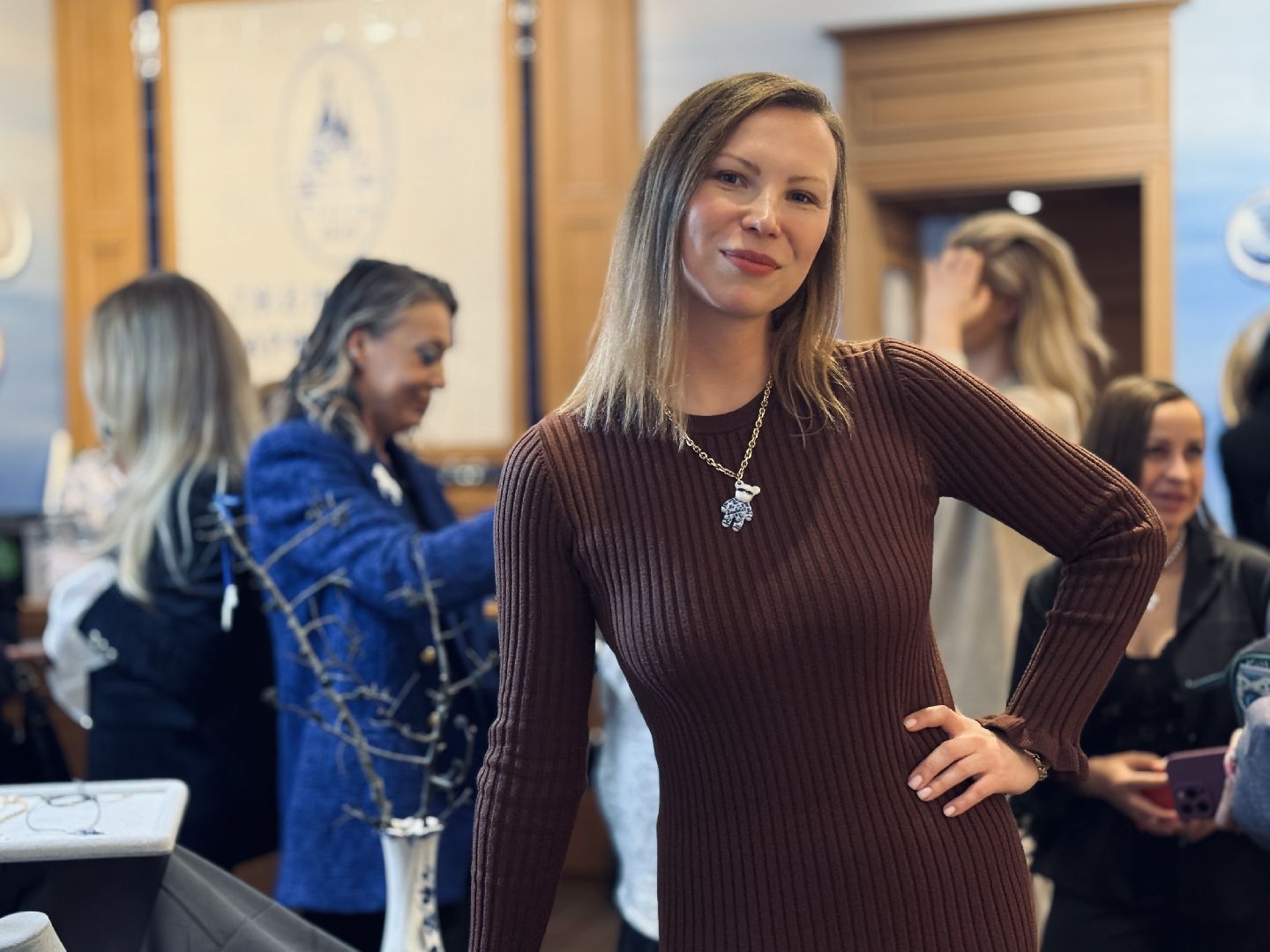 гжель, гжельский фарфоровый завод, современная гжель, декоративно-прикладное искусство, народный художественный промысел, промыслы, коллаборация промысла, коллаборация гжель,