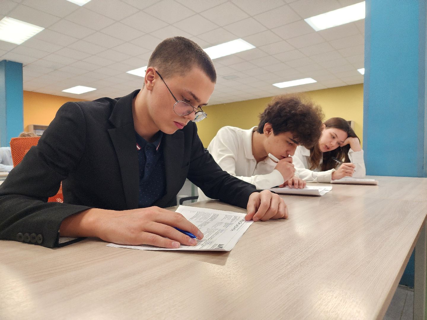 Павловский Посад , Конституция , Школа,