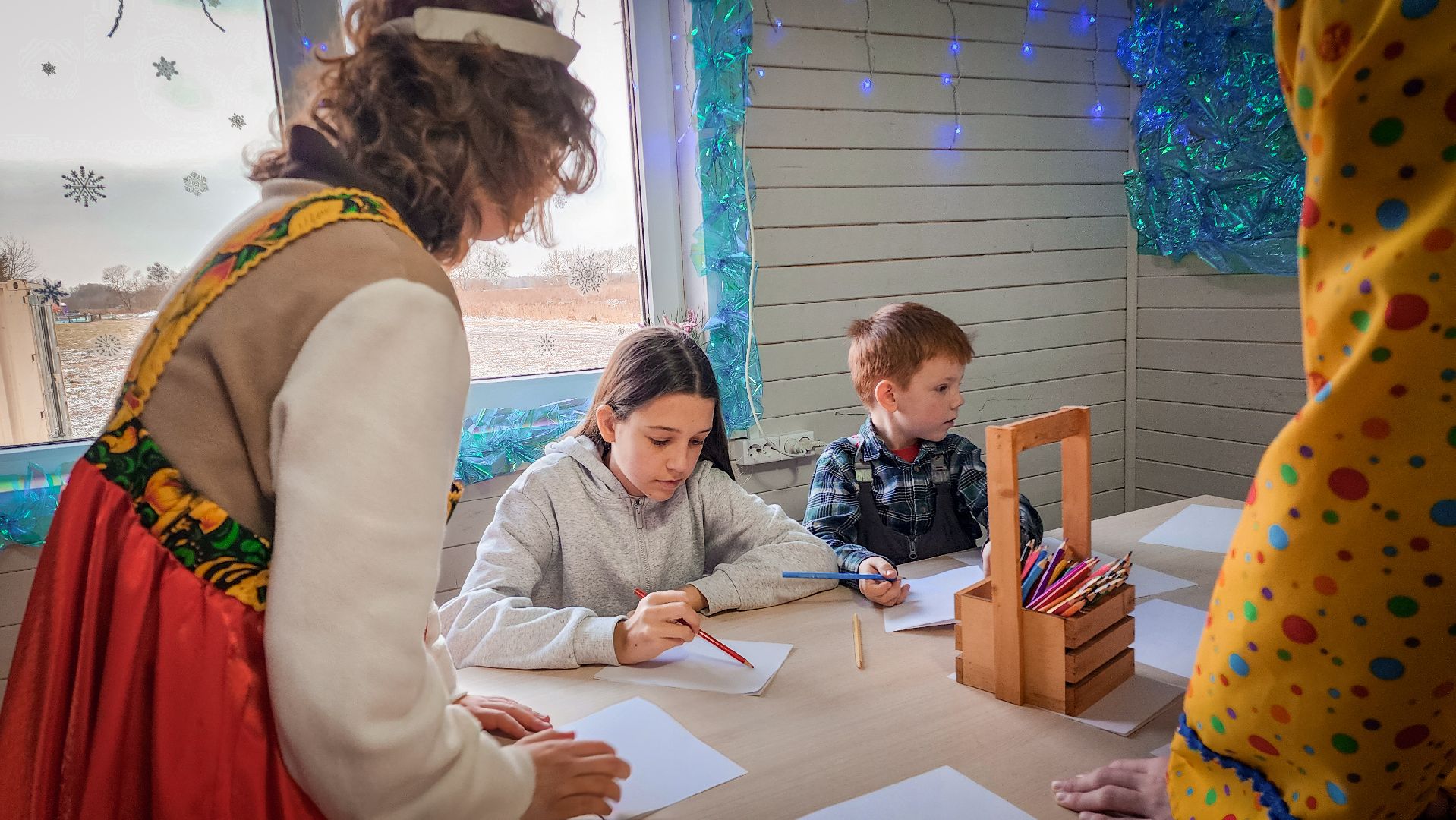 бронницы, новогодний праздник в парке, резиденция деда мороза в бронницах, интервью с дедом морозом,