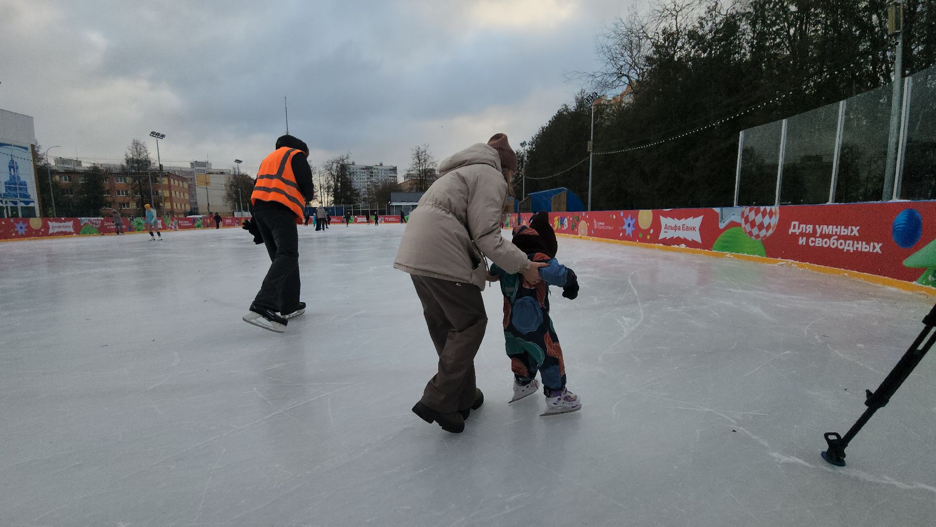 серпухов, каток в серпухове, каток в парке питомник,