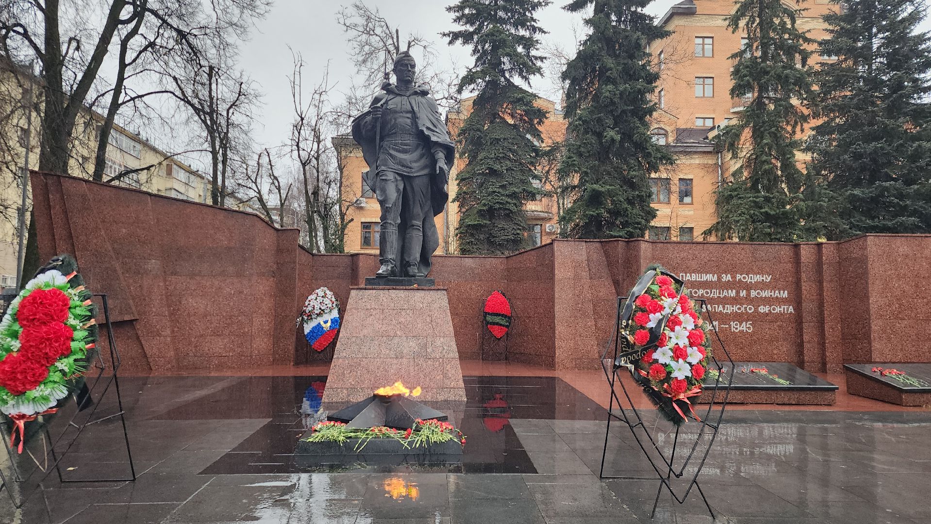 Звенигород, Туризм, История Звенигорода , Лучший в индустрии туризма , Лучшие экскурсионные маршруты Подмосковья ,