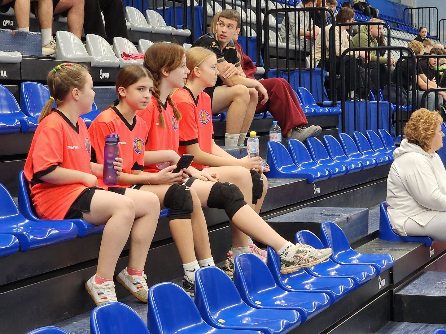 чехов,дворец спорта олимпийский, любительский турнир по гандболу, герои города, любители и профессионалы, разные возрастные категории, рекордное количество команд, круговая система, отборочные игры,  матчи плей-офф, расписание игр, чеховские медведи,крупнейший в россии турнир, всероссийские соревнования по гандболу, министерство спорта и туризма подмосковья,