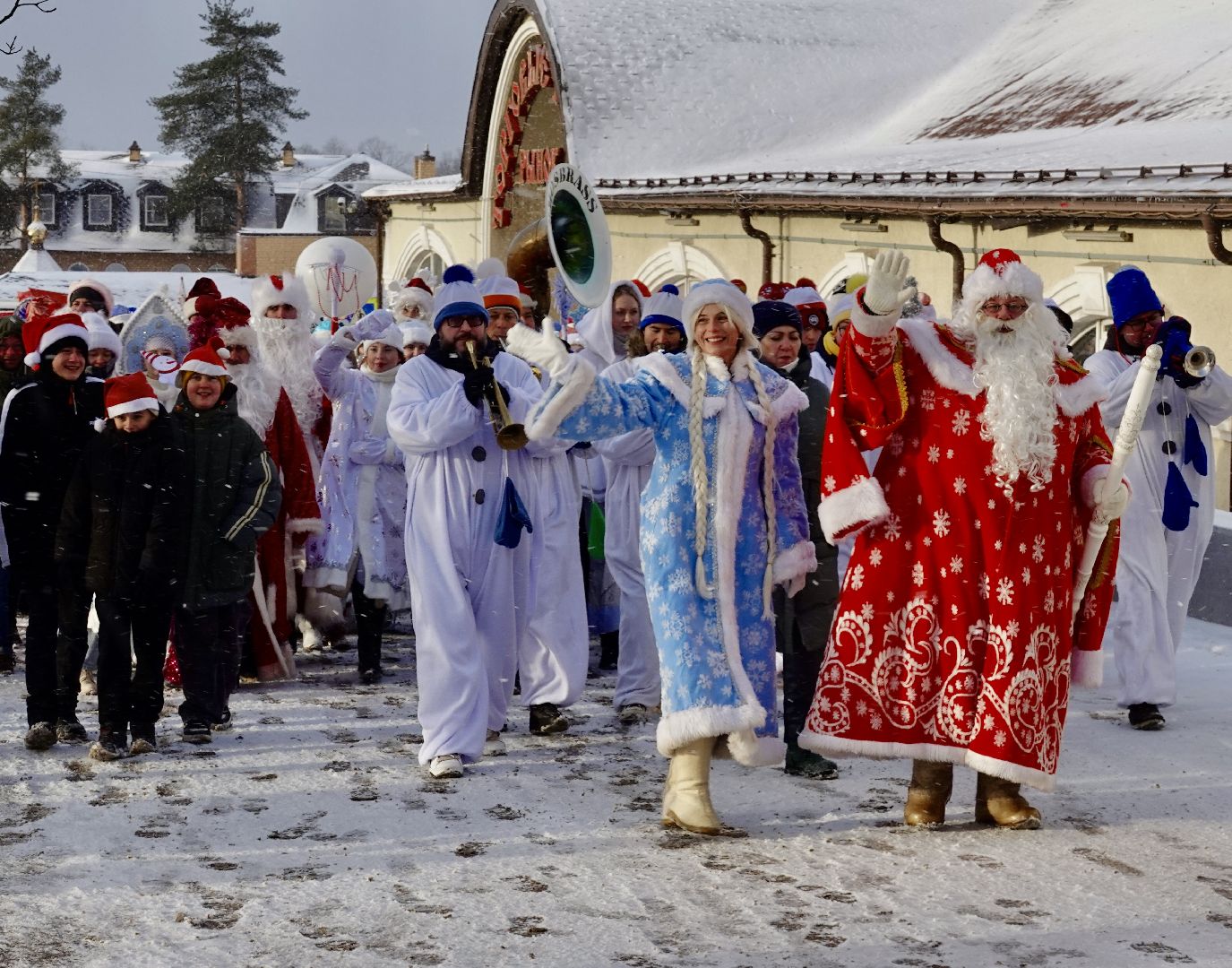 зима в подмосковье , сергиев посад , сергиево-посадский городской округ, парад дедов морозов  , новый год,