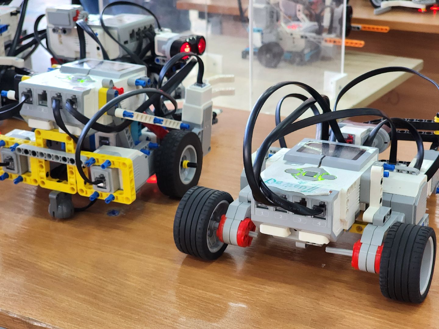 королёв, кванториум в королеве, центр орбита, космороботс, робототехника,