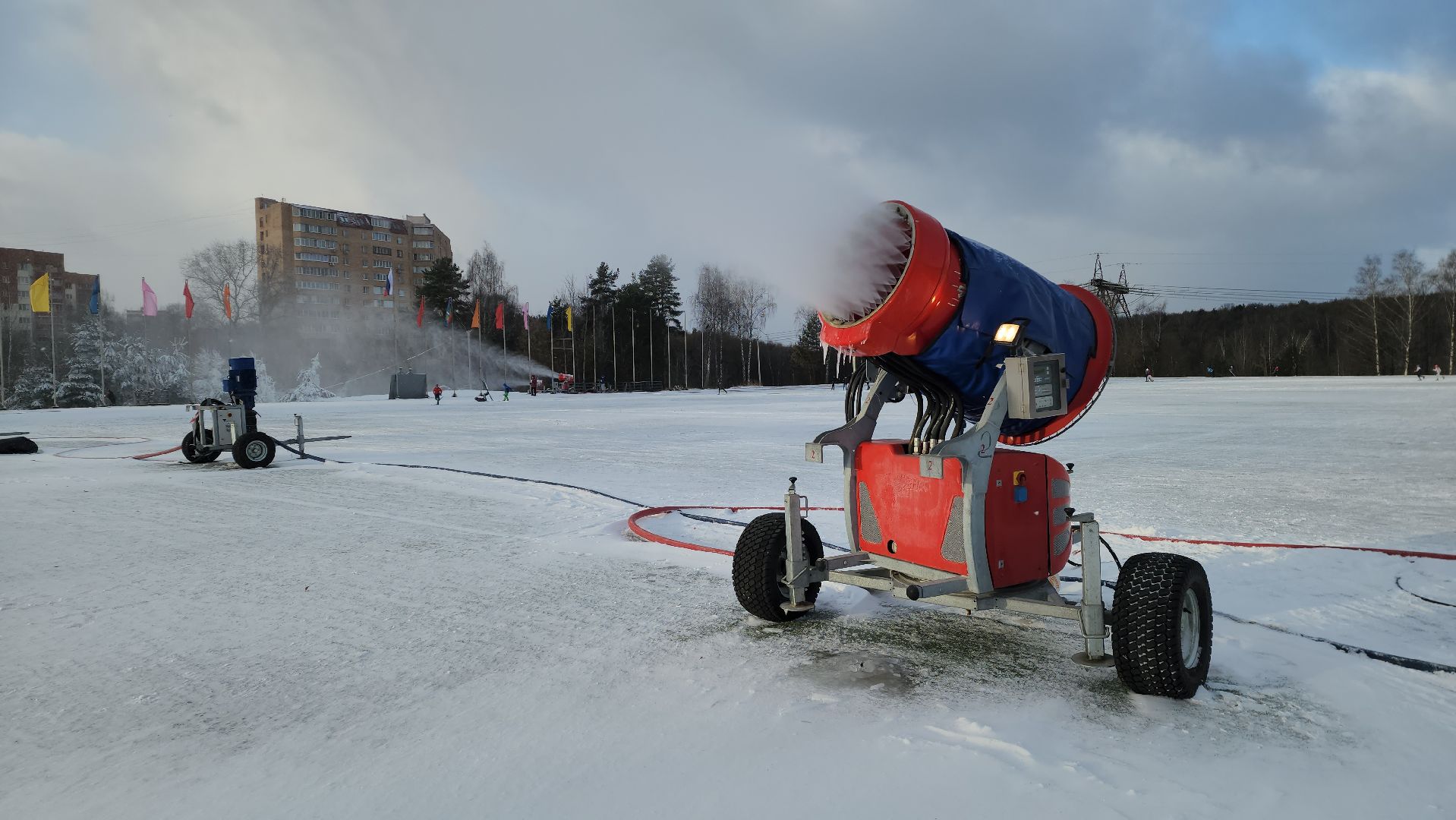 лыжный стадион, снеговые пушки, зима в  подмосковье, красногорск,