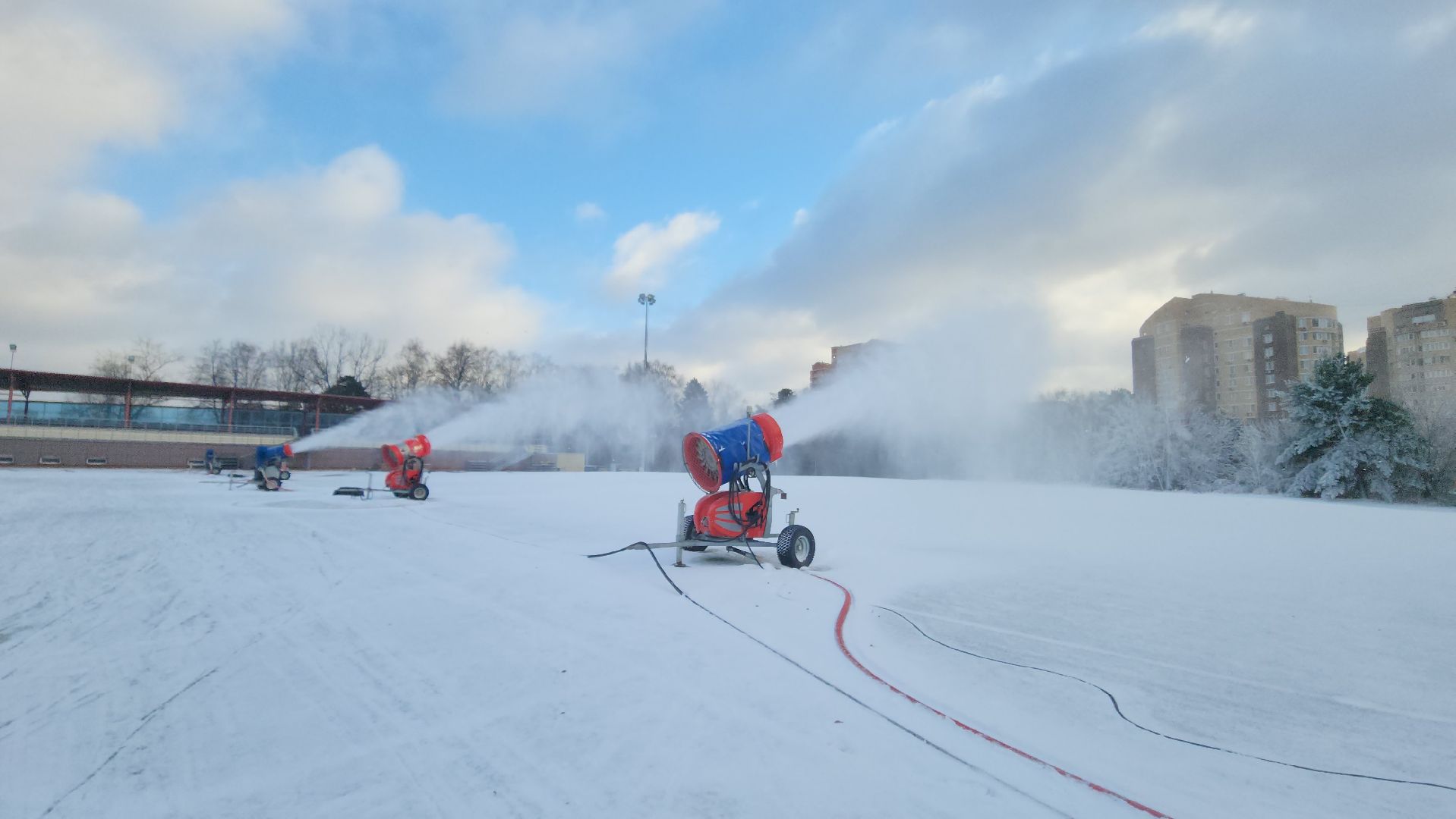 лыжный стадион, снеговые пушки, зима в  подмосковье, красногорск,