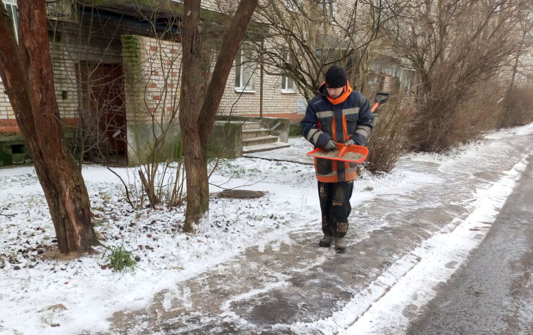 красноармейск, городской округ пушкинский, уборка городских территорий, гололедица,