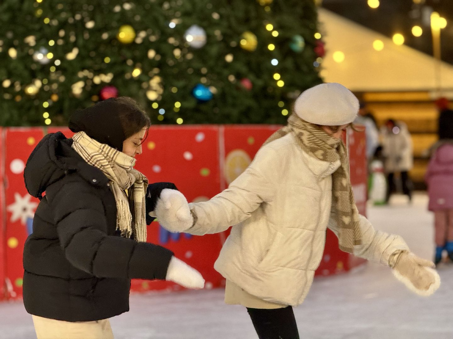 каток в видном, ленинский городской округ, зима в  подмосковье,