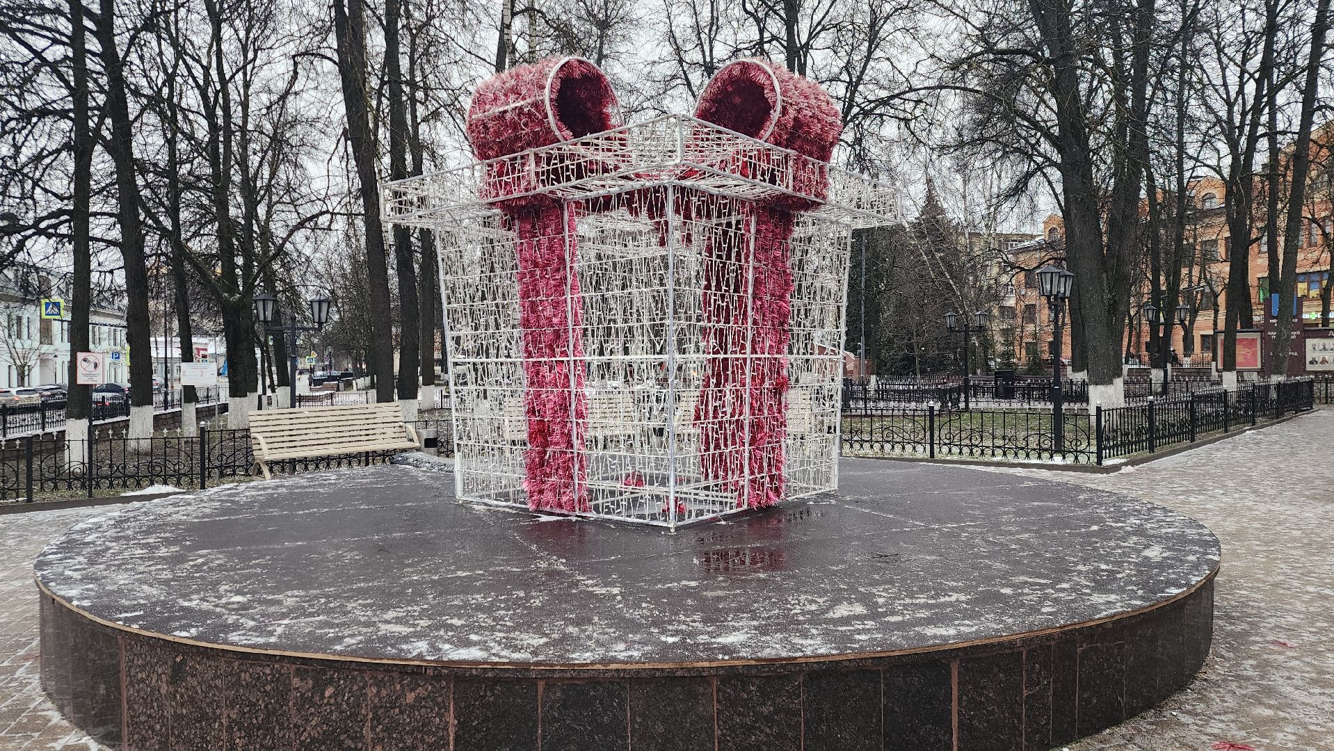 Новый год , Обшество , Конкурс елок во дворах и подъездах ,