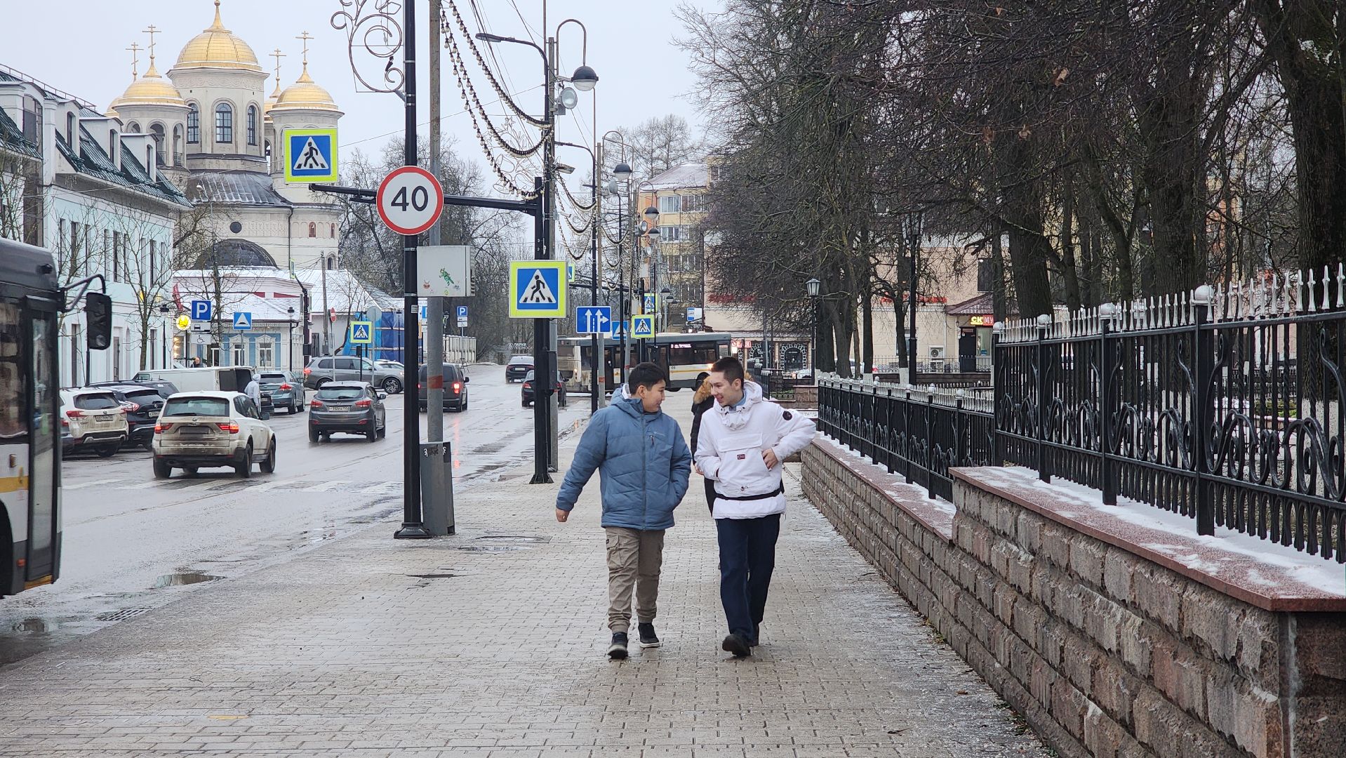 Новый год , Обшество , Конкурс елок во дворах и подъездах ,