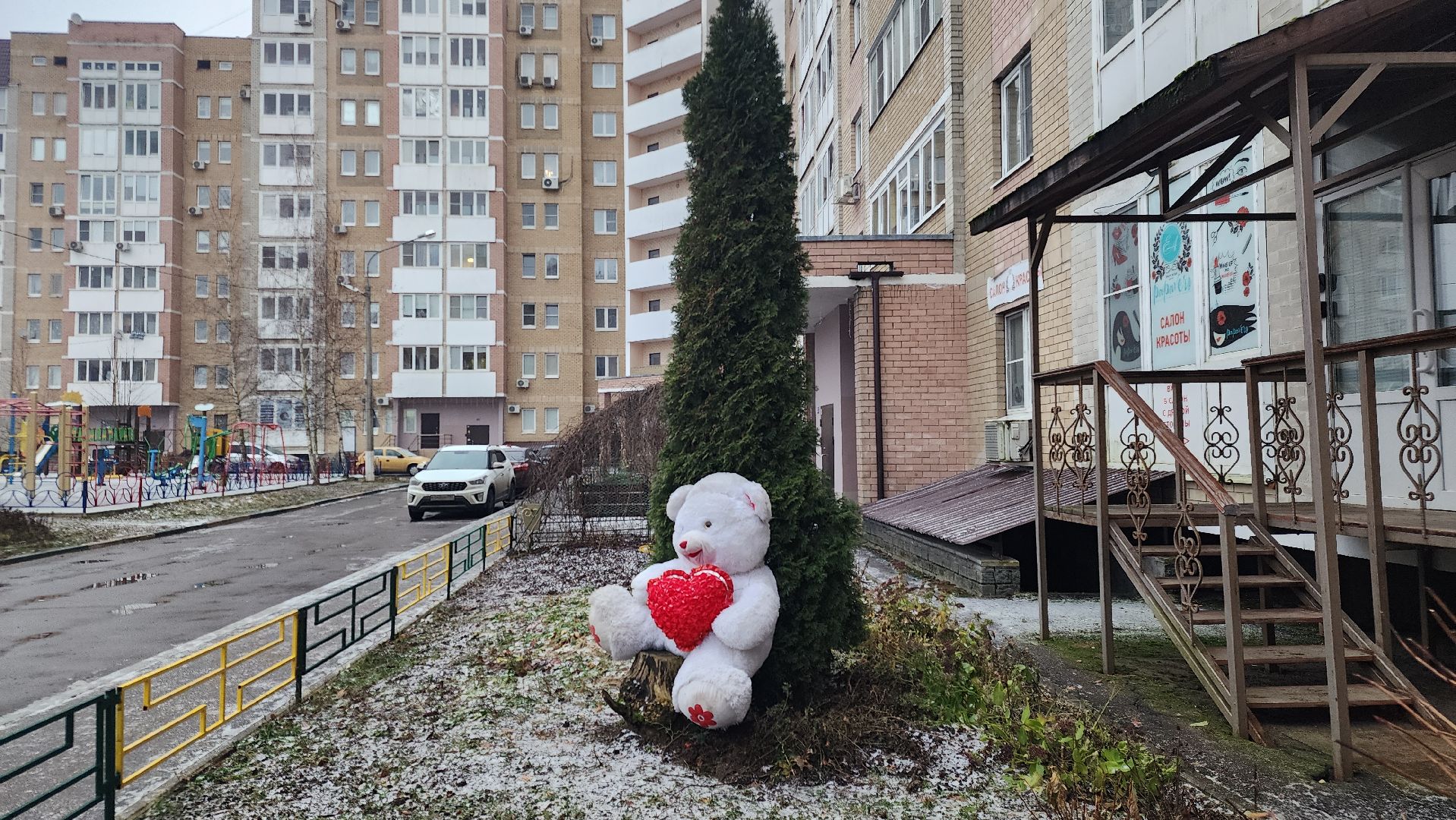 Новый год , Обшество , Конкурс елок во дворах и подъездах ,