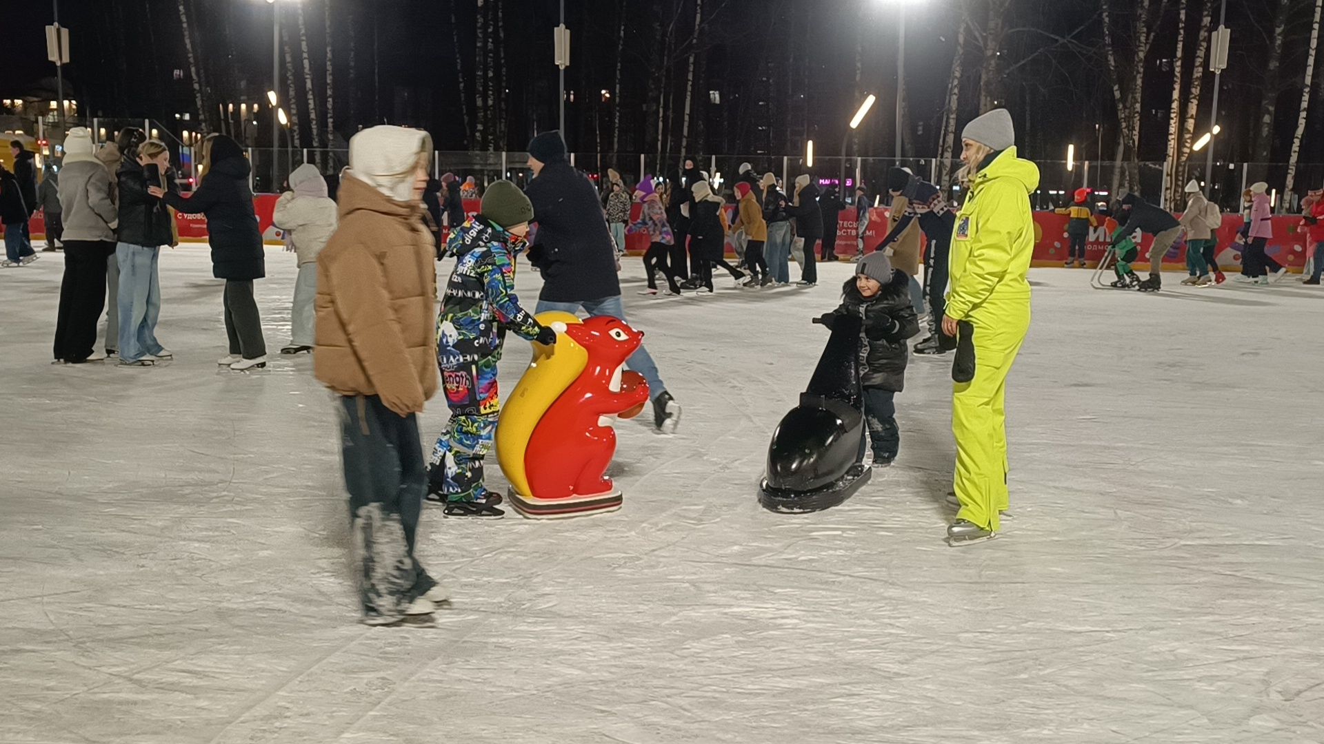 каток, лобня, парк,