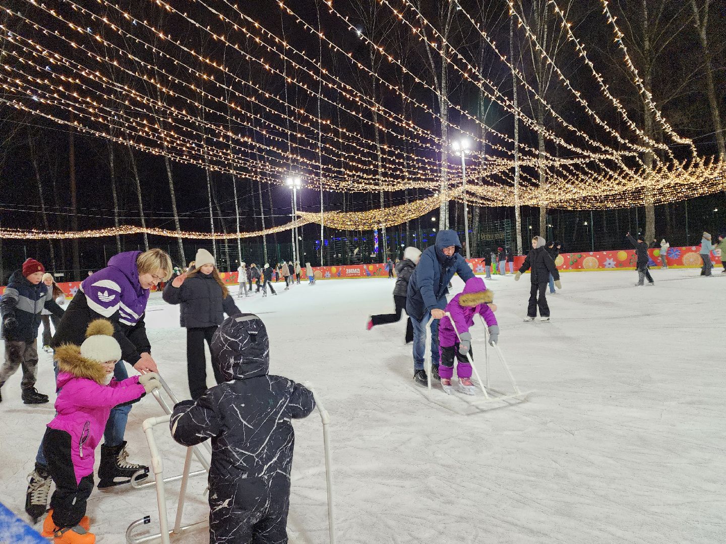Ногинск, каток, Активый отдых, Общество, катание в парке, коньки,