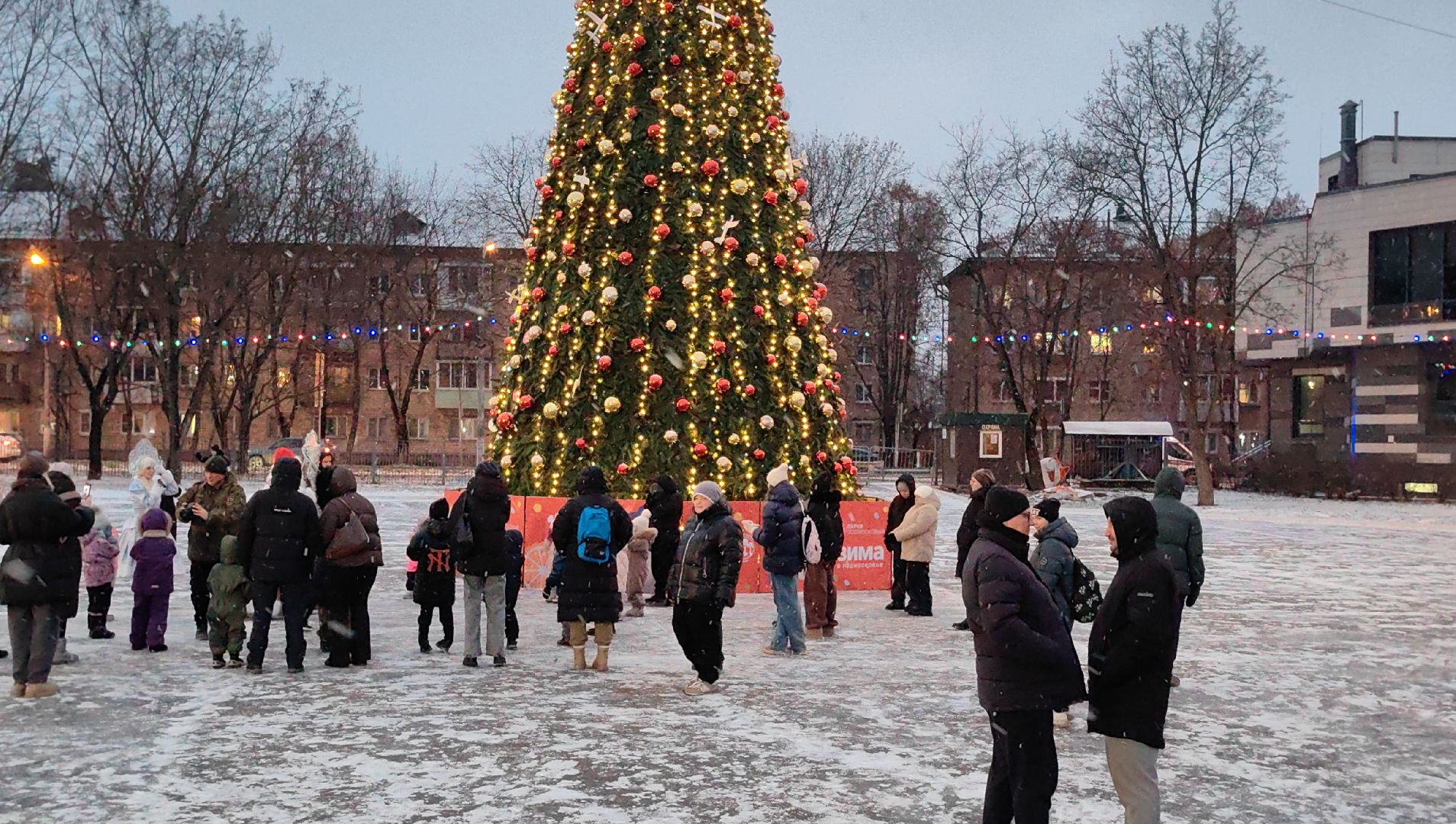прокат коньков, каток,  морозы, коньки, стадион,
