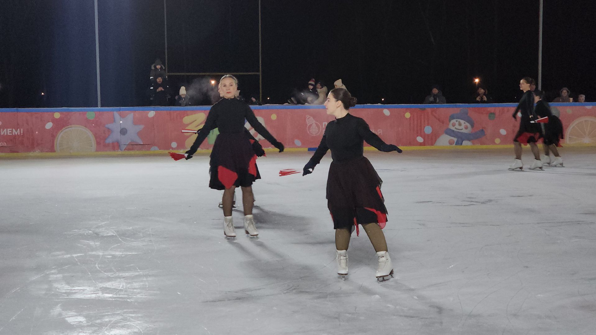 ступино, парк имени островского, каток, коньки, прокат,