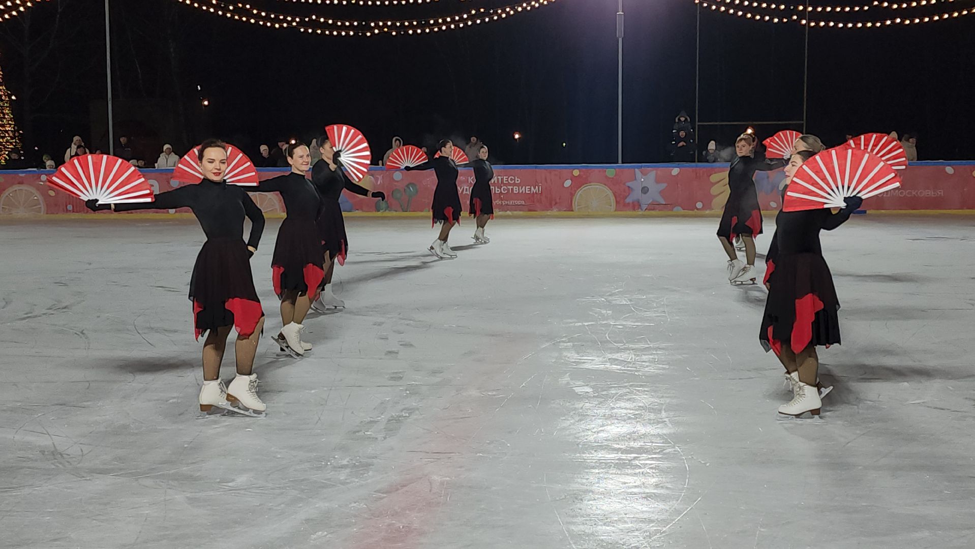 ступино, парк имени островского, каток, коньки, прокат,