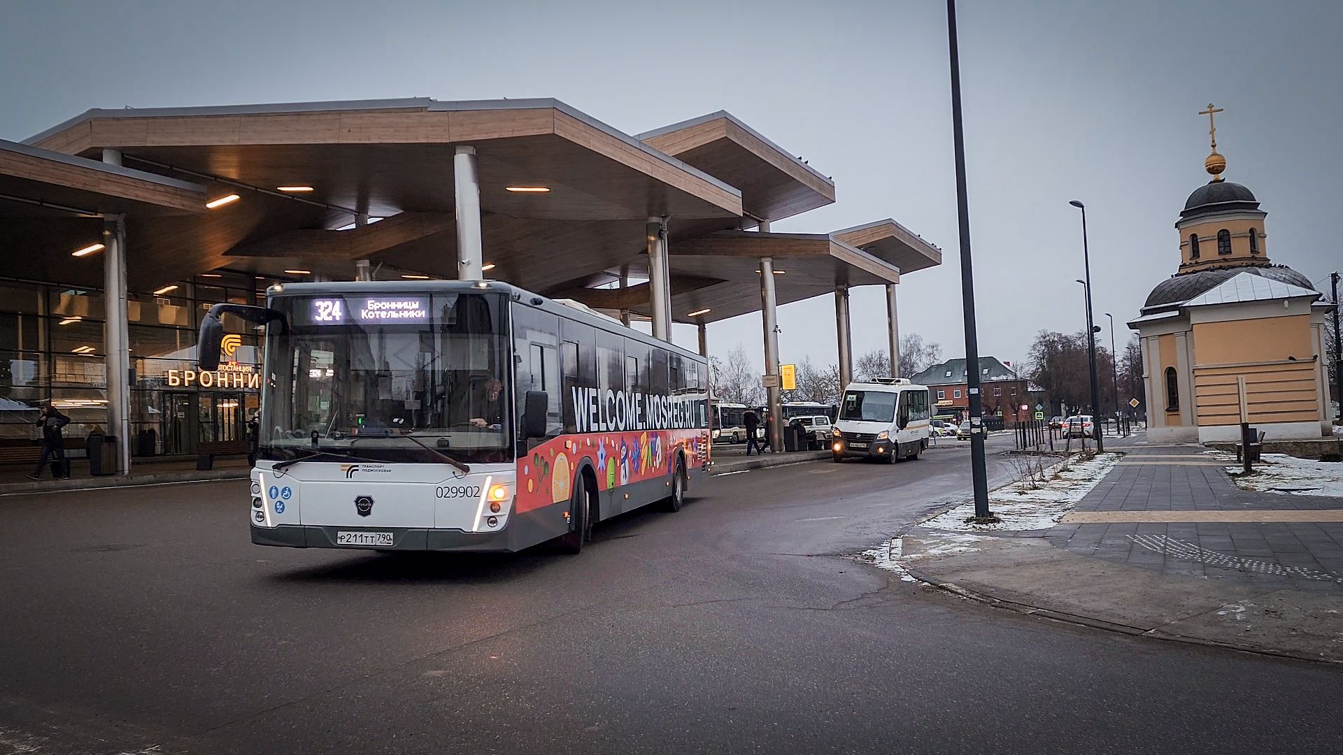 бронницы, новогодние автобусы в бронницах, мострансавто, автобусы зима в подмосковье бронницы, брендированные автобусы в бронницах,