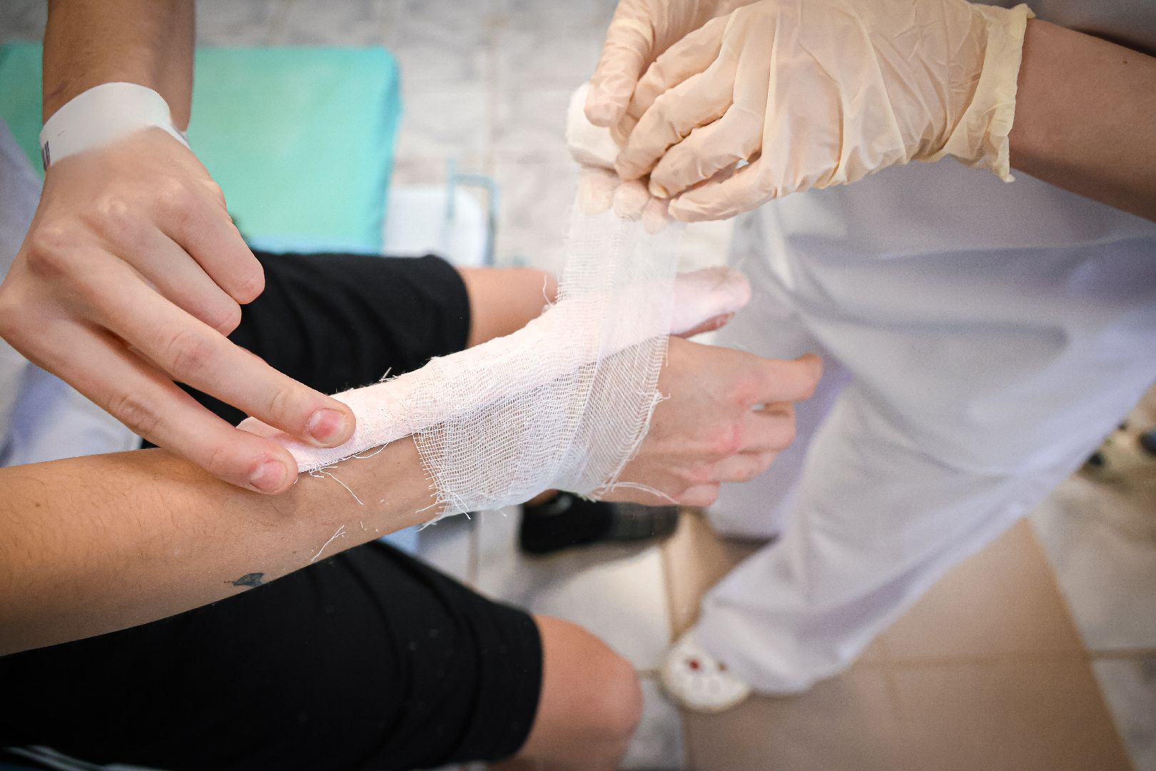 клин, общество, медицина, переломы, гололед, люди,