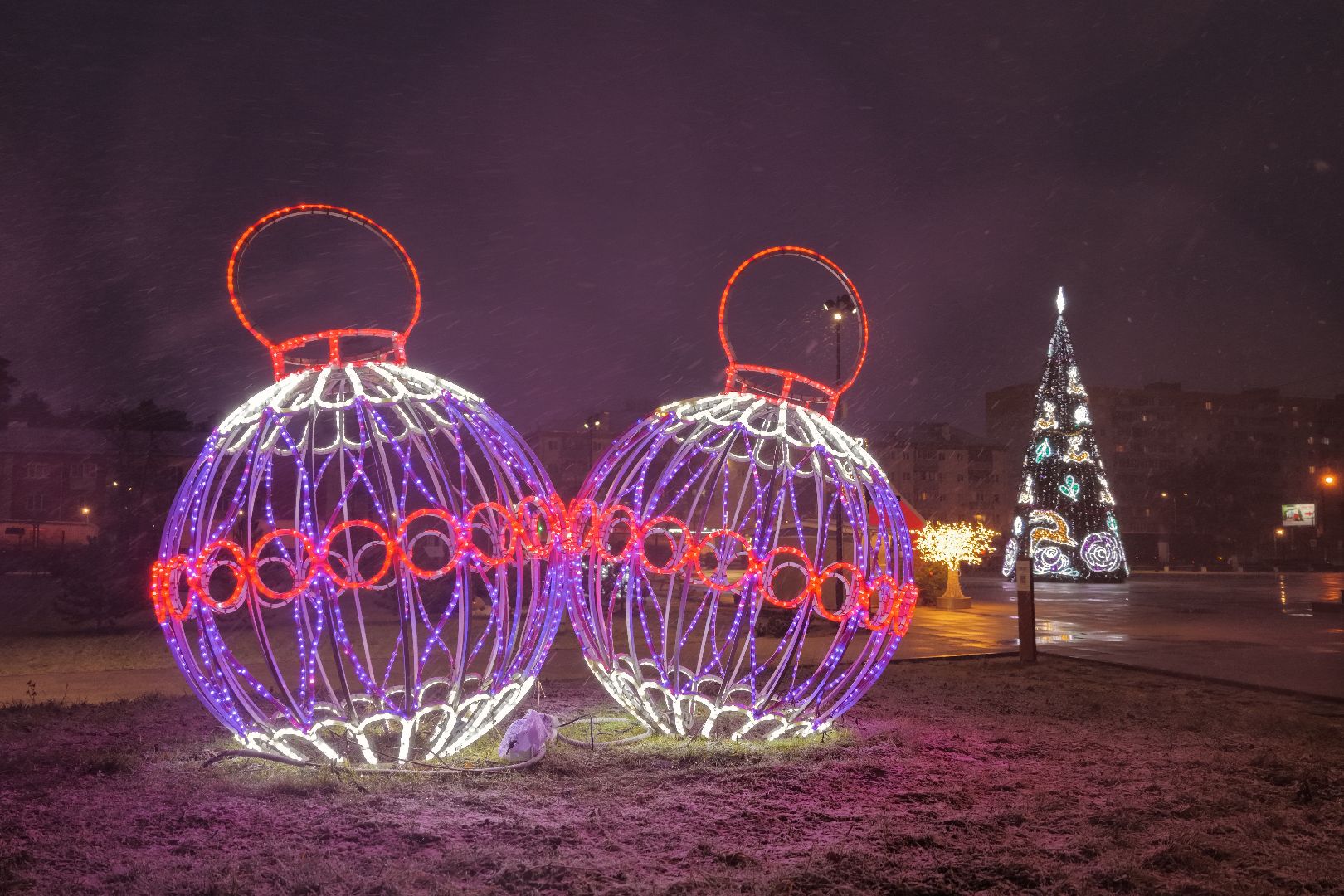 видео с коптера, новогодняя елка , елка в ликино-дулево,