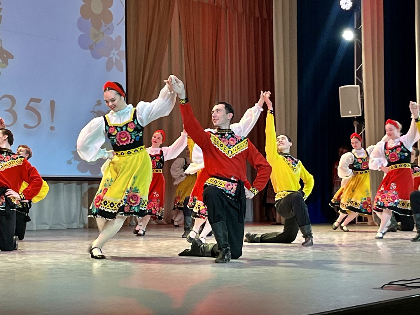 Наро-Фоминск, Наро-Фоминский городской округ. танец, культура Подмосковья, Веселинка, ансамбль танца