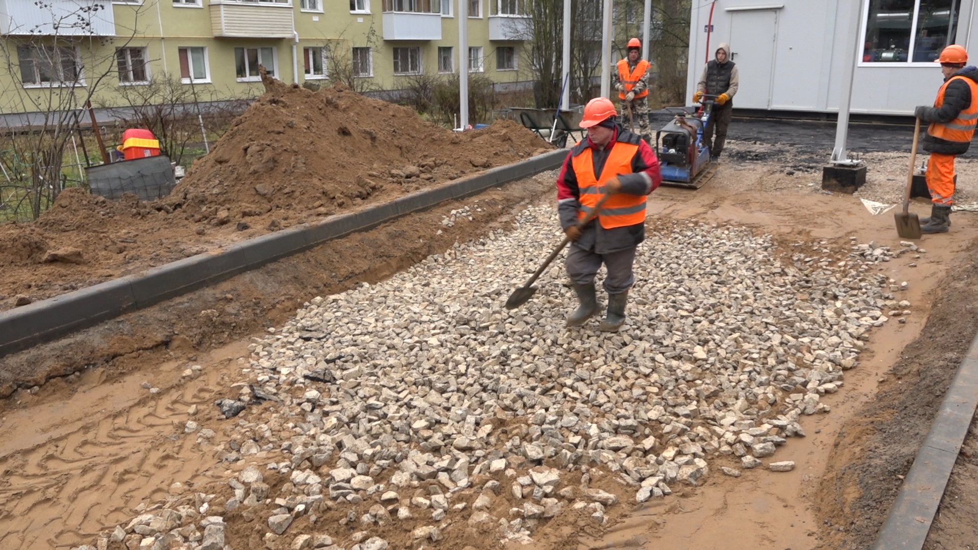 благоустройство территории, власиха благоустройство, новый бтп, власиха заозерный, блочно-модульный тепловой пункт,