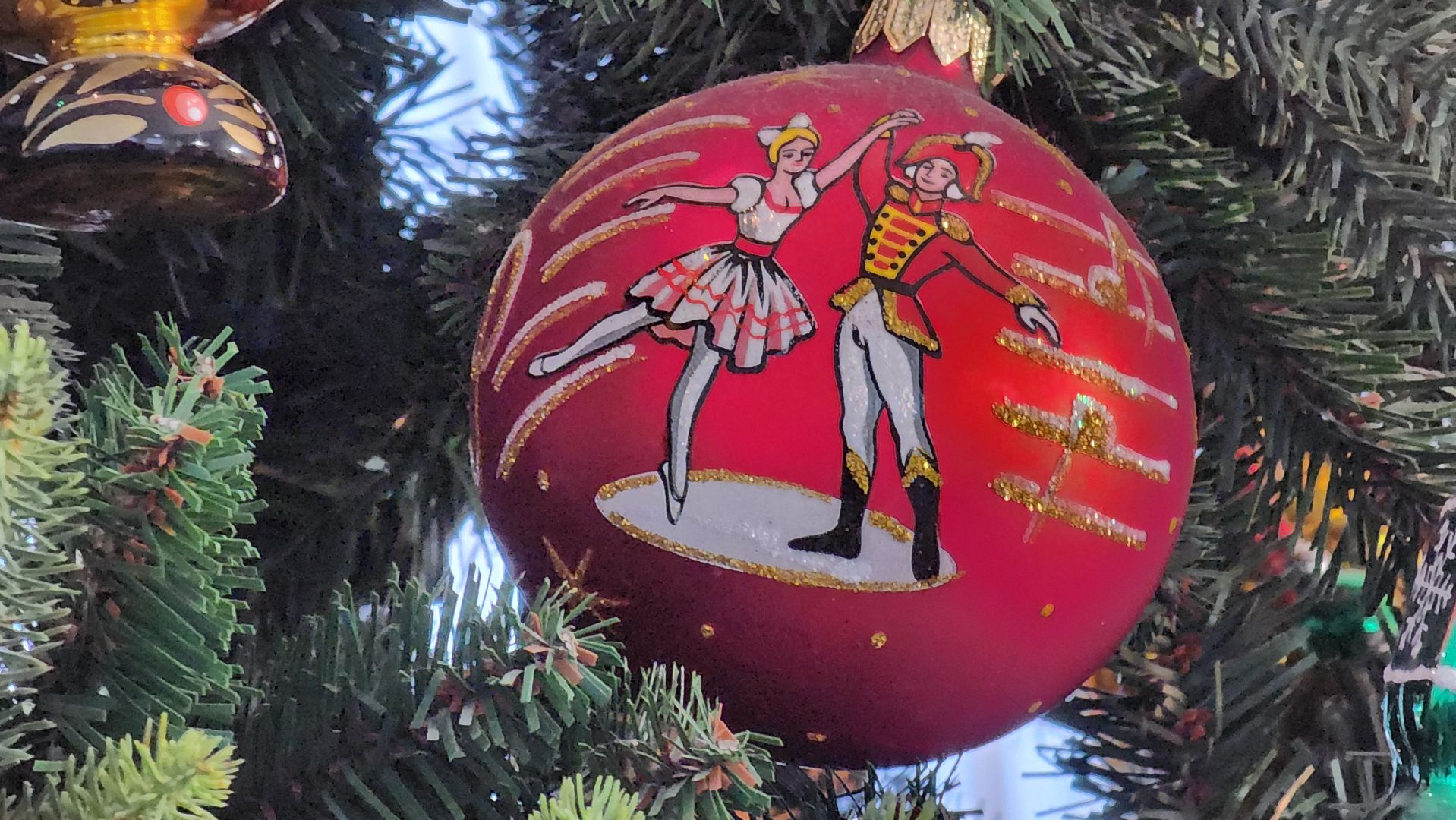 клин, чайковский, клинское подворье, музей елочных игрушек,