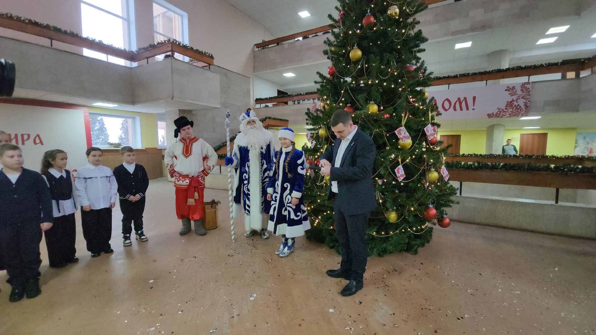 кашира, новый год, благотворительная акция, елка желаний, дети, многодетная семья,